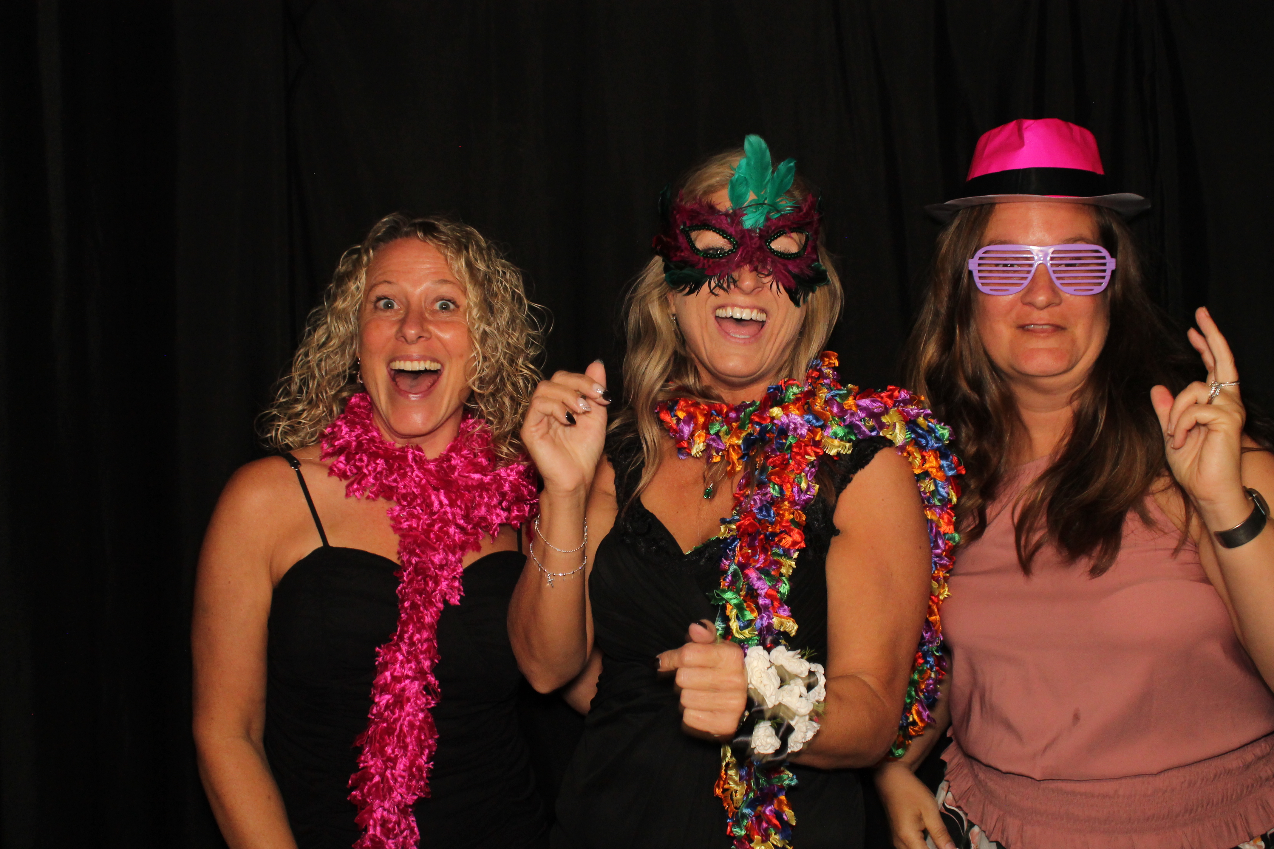 Amy Winkle Reception | View more photos from the event at gallery.photoboothcincy.com/u/PhotoBoothCincy/Amy-Winkle-Reception
