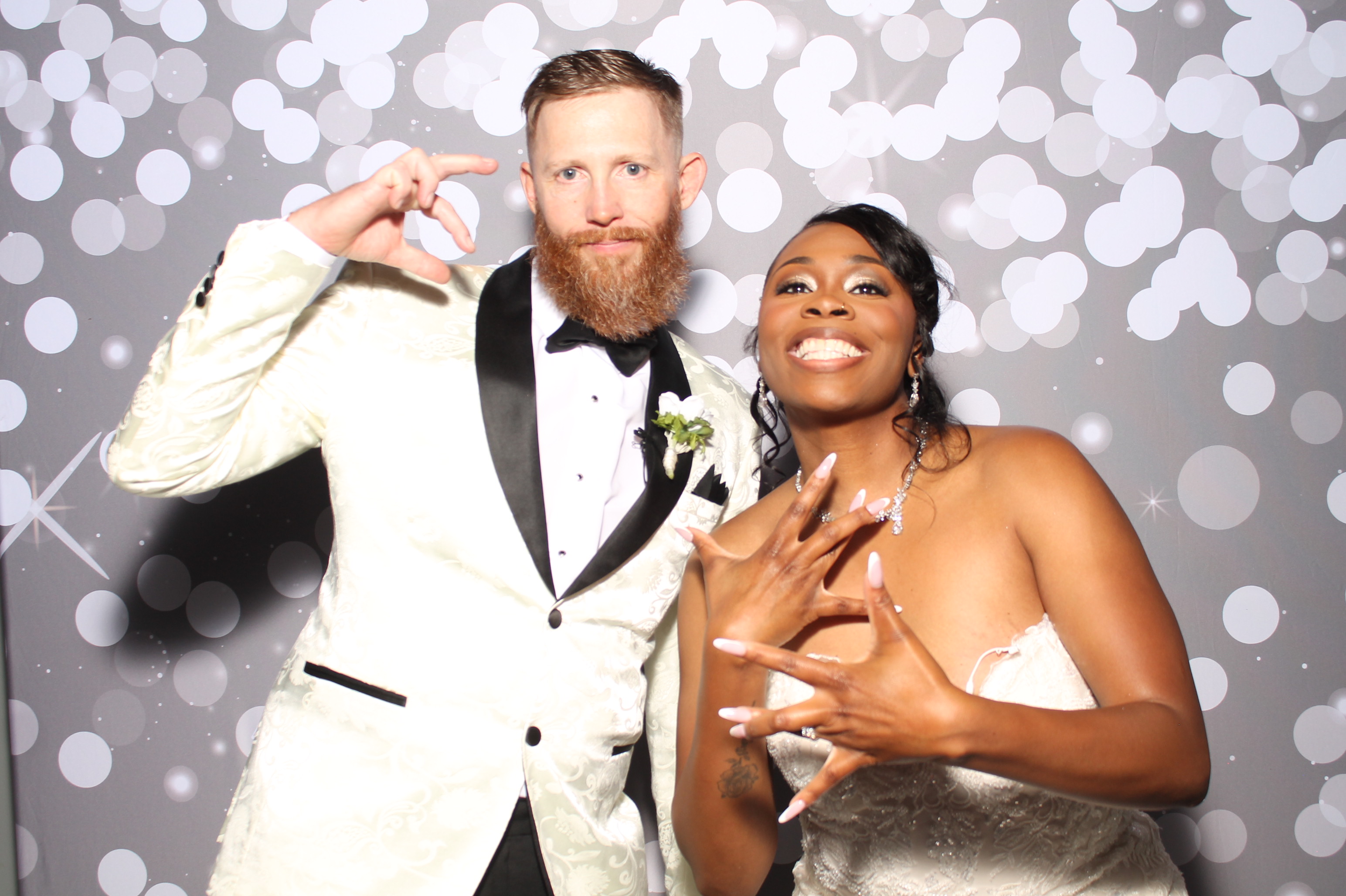 Bodkin's Wedding | View more photos from the event at gallery.photoboothcincy.com/u/PhotoBoothCincy/Bodkins-Wedding