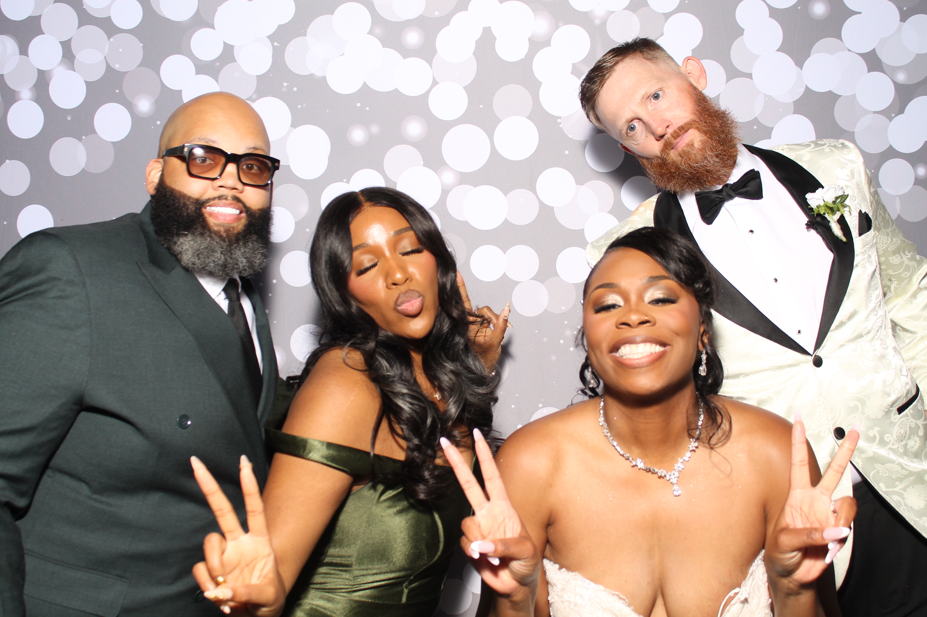 Bodkin's Wedding | View more photos from the event at gallery.photoboothcincy.com/u/PhotoBoothCincy/Bodkins-Wedding