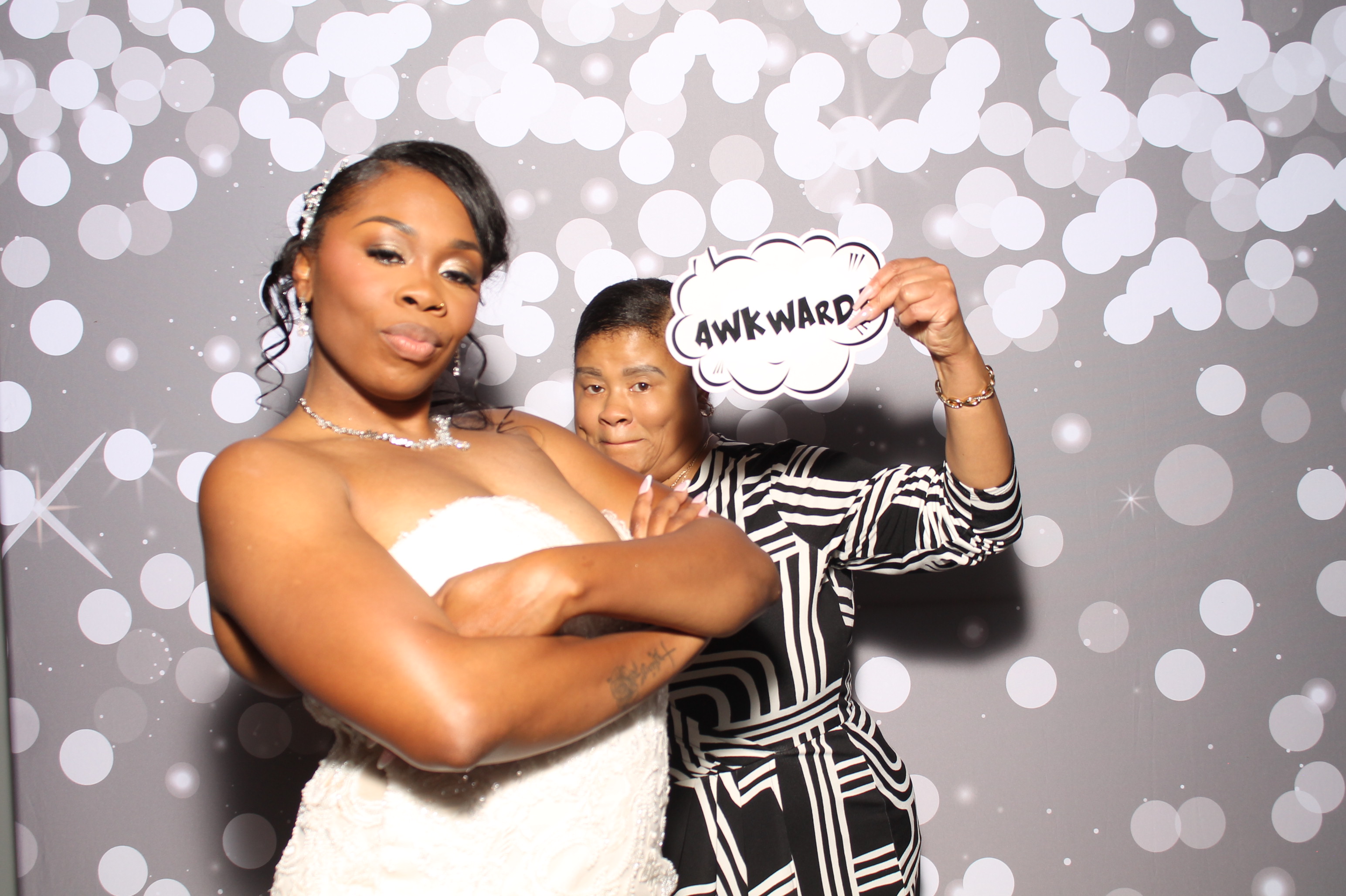 Bodkin's Wedding | View more photos from the event at gallery.photoboothcincy.com/u/PhotoBoothCincy/Bodkins-Wedding