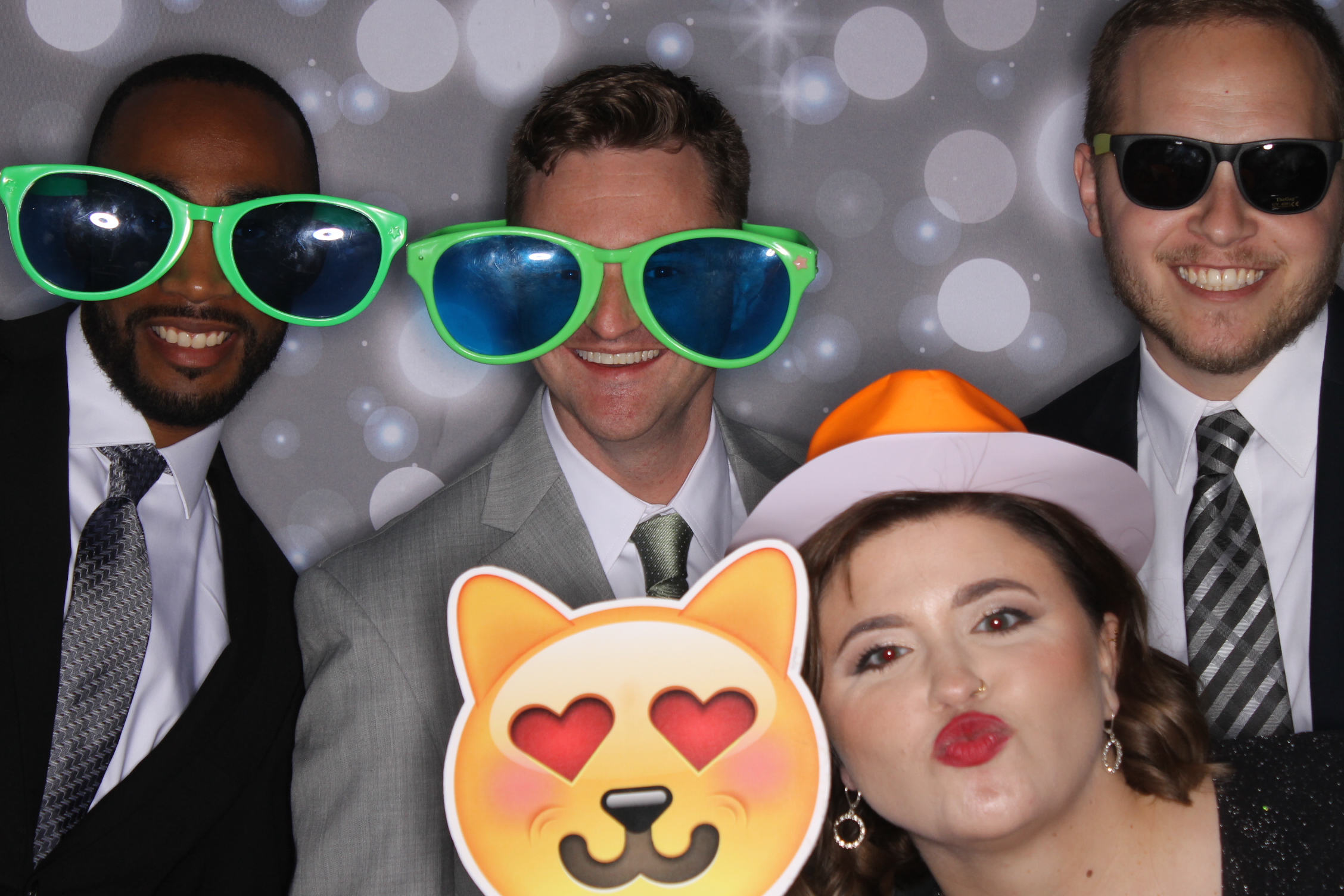 Brook & John's Wedding | View more photos from the event at gallery.photoboothcincy.com/u/PhotoBoothCincy/Brook-Johns-Wedding