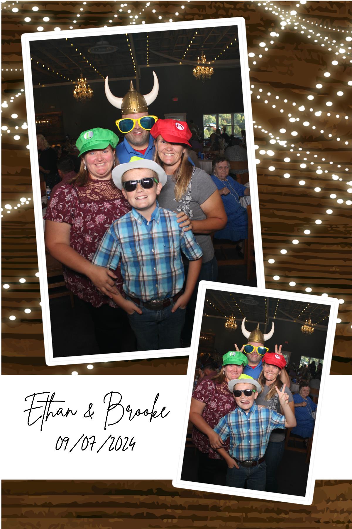 Brooke & Ethan | View more photos from the event at gallery.photoboothcincy.com/u/PhotoBoothCincy/Brooke-Ethan
