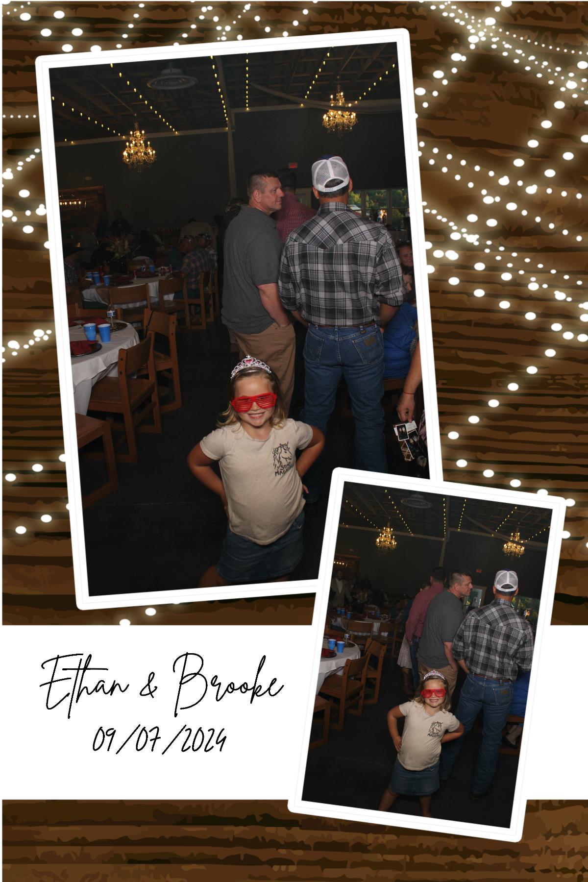 Brooke & Ethan | View more photos from the event at gallery.photoboothcincy.com/u/PhotoBoothCincy/Brooke-Ethan