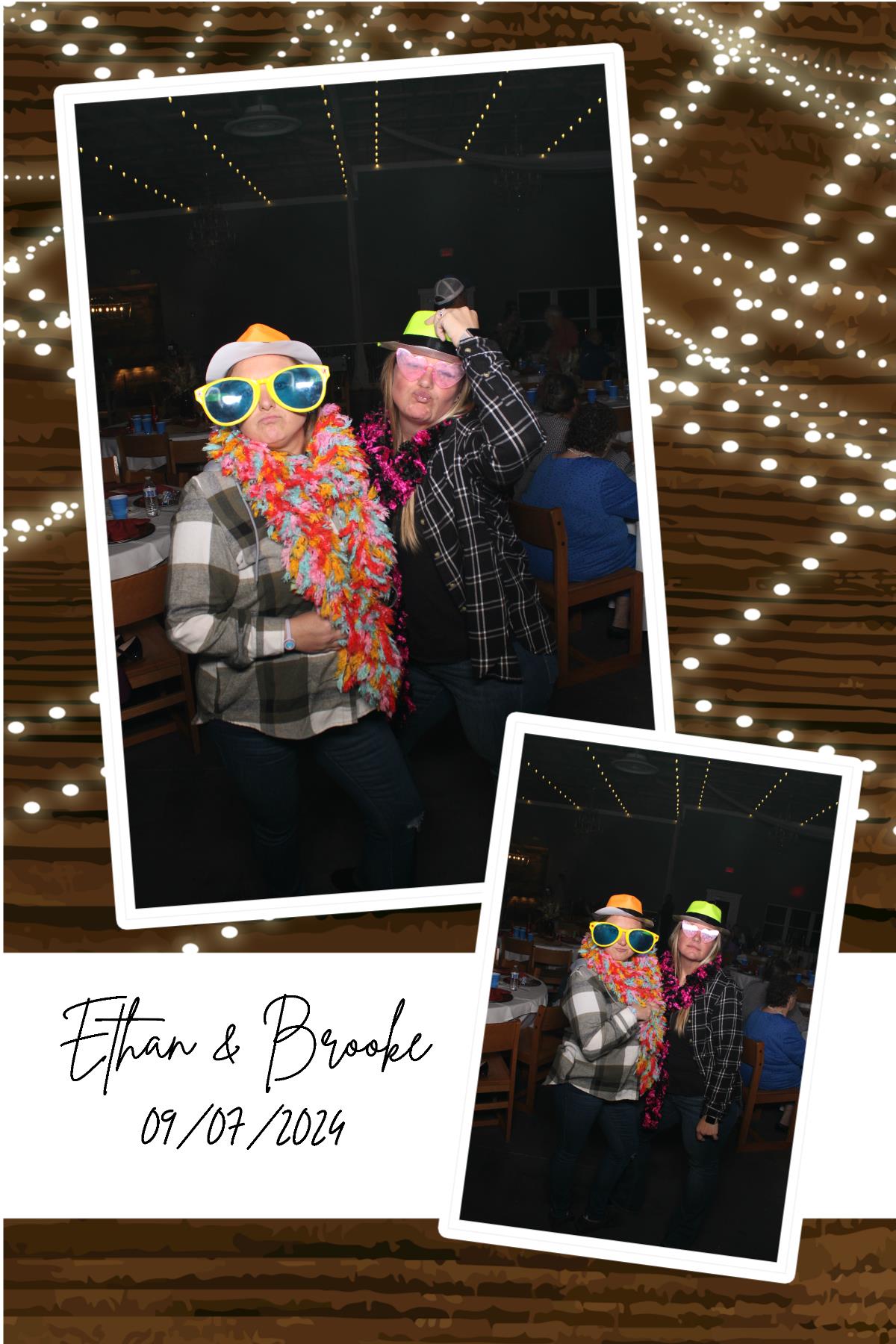 Brooke & Ethan | View more photos from the event at gallery.photoboothcincy.com/u/PhotoBoothCincy/Brooke-Ethan