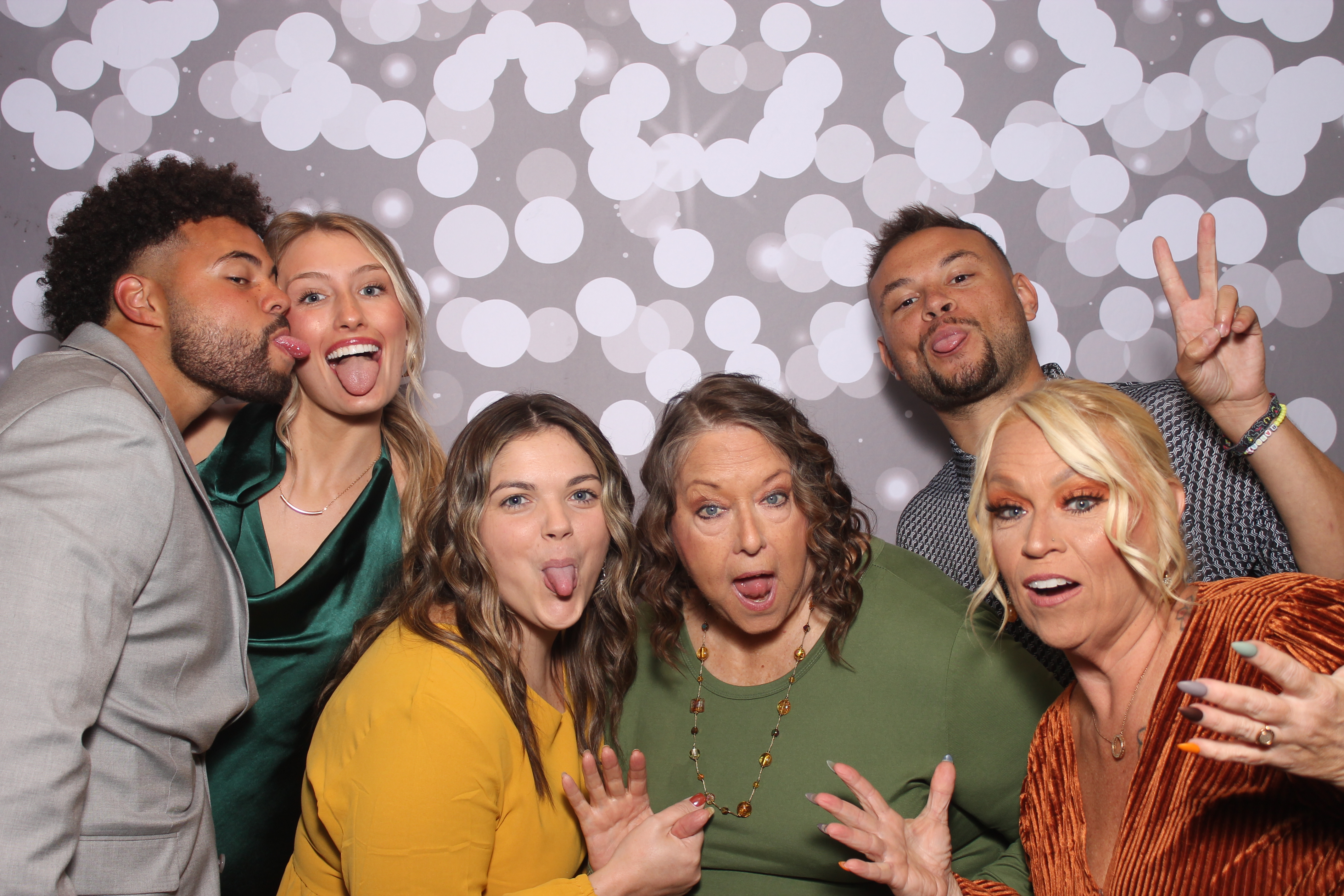 Brooks Wedding | View more photos from the event at gallery.photoboothcincy.com/u/PhotoBoothCincy/Brooks-Wedding