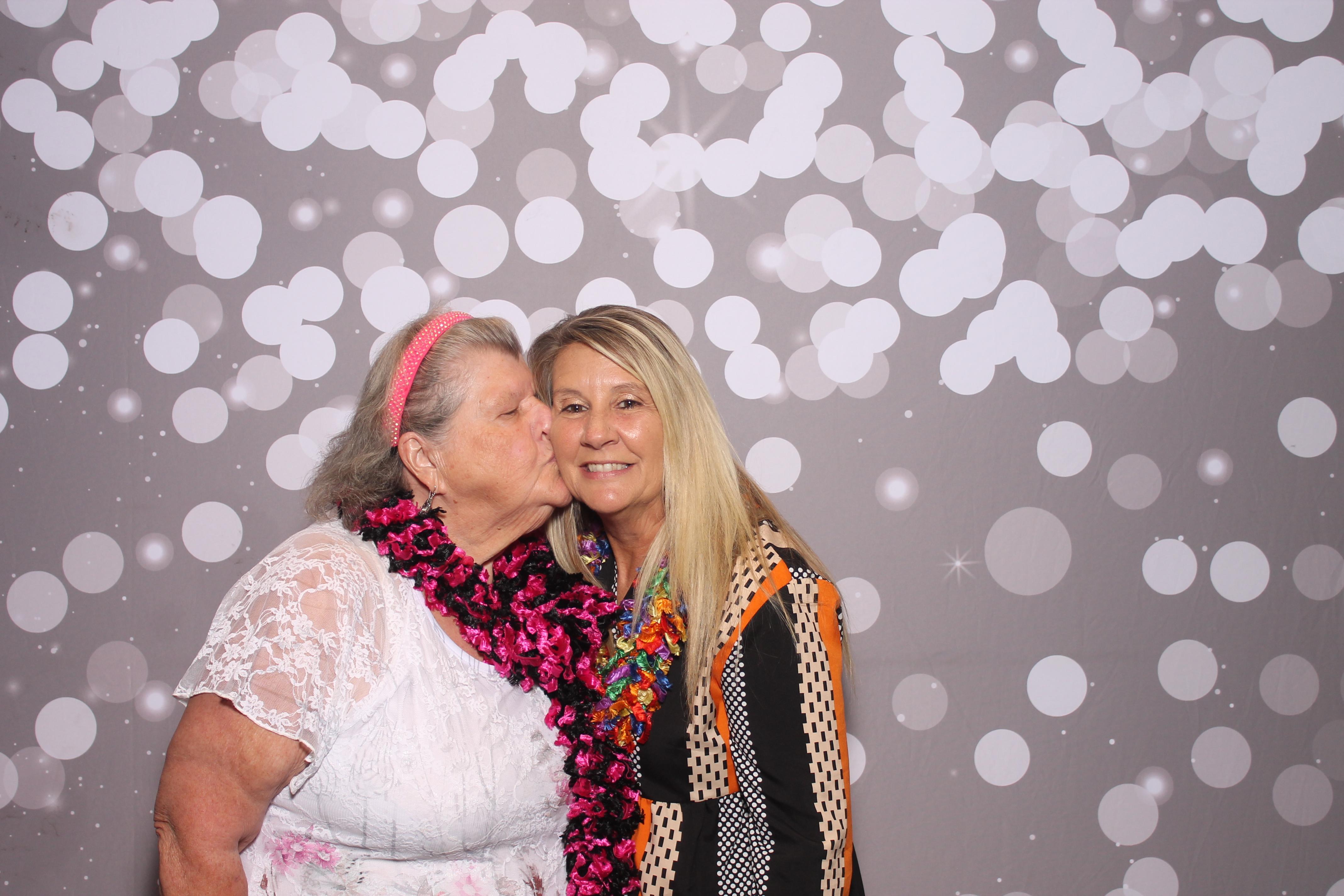 Brooks Wedding | View more photos from the event at gallery.photoboothcincy.com/u/PhotoBoothCincy/Brooks-Wedding