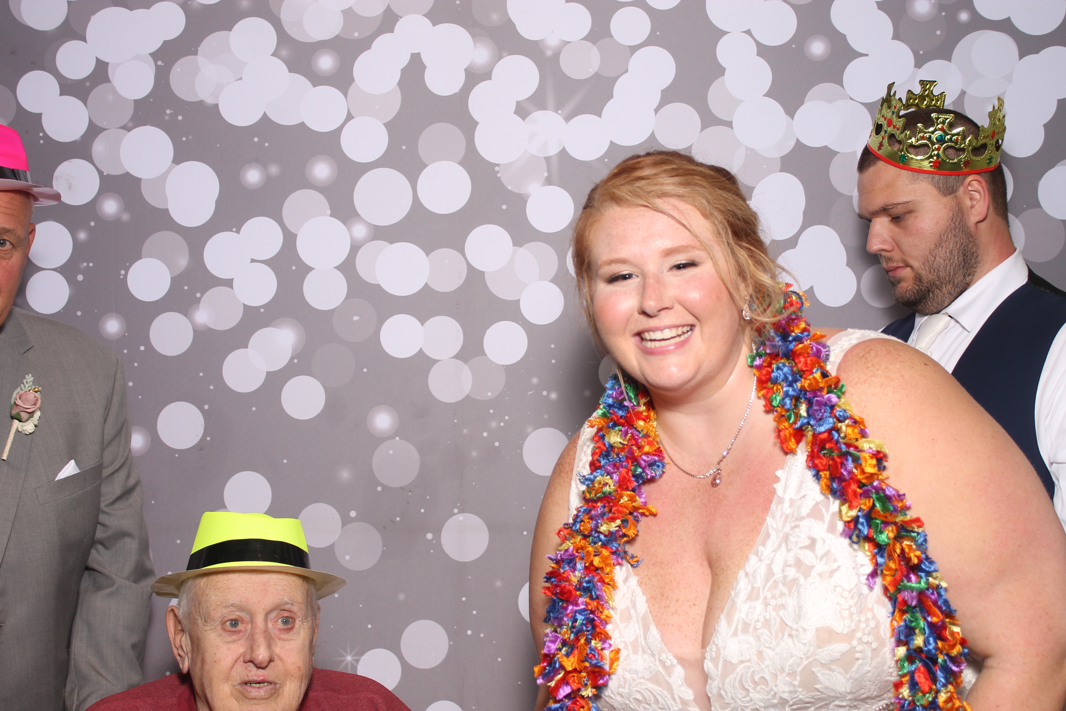 Brooks Wedding | View more photos from the event at gallery.photoboothcincy.com/u/PhotoBoothCincy/Brooks-Wedding