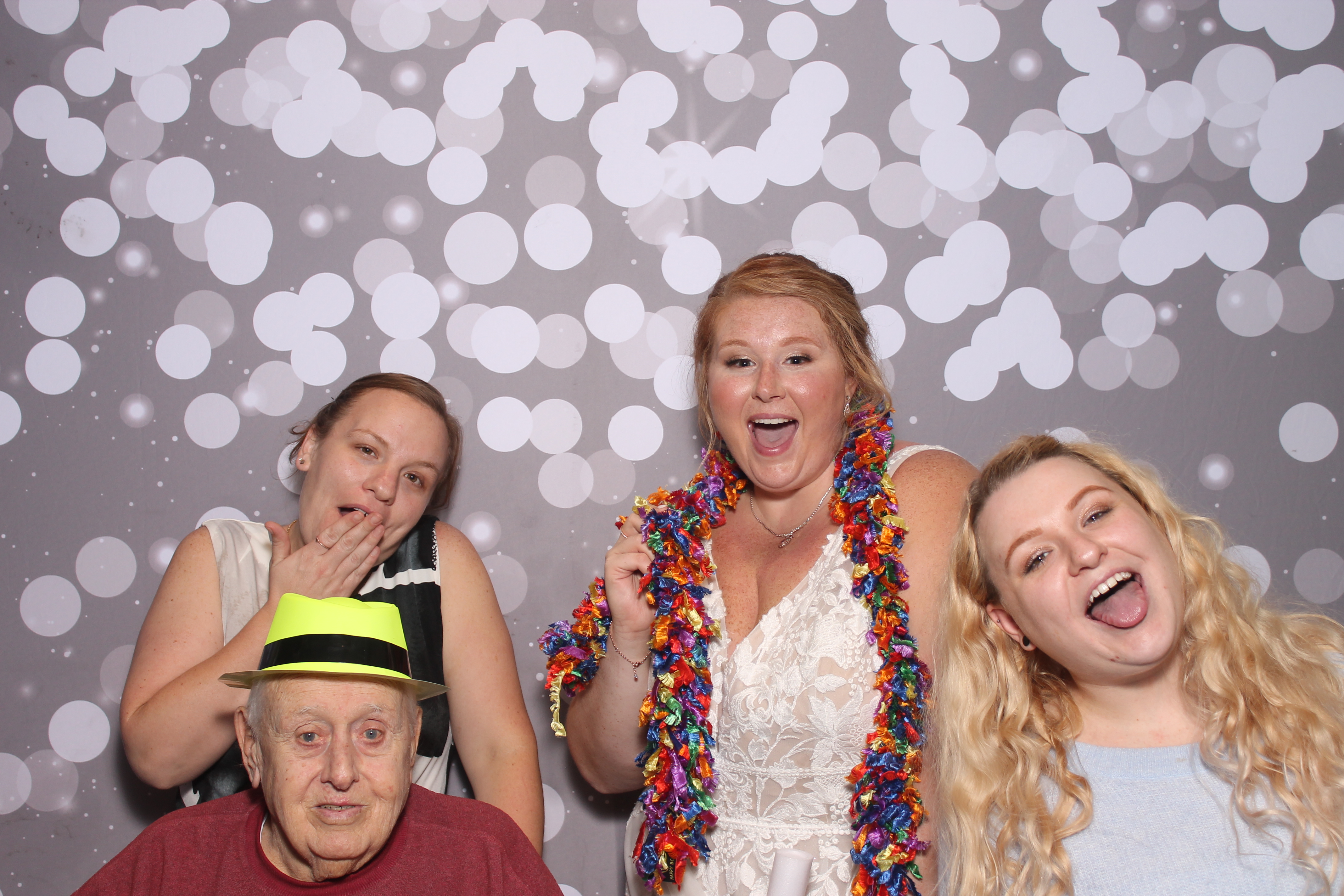 Brooks Wedding | View more photos from the event at gallery.photoboothcincy.com/u/PhotoBoothCincy/Brooks-Wedding