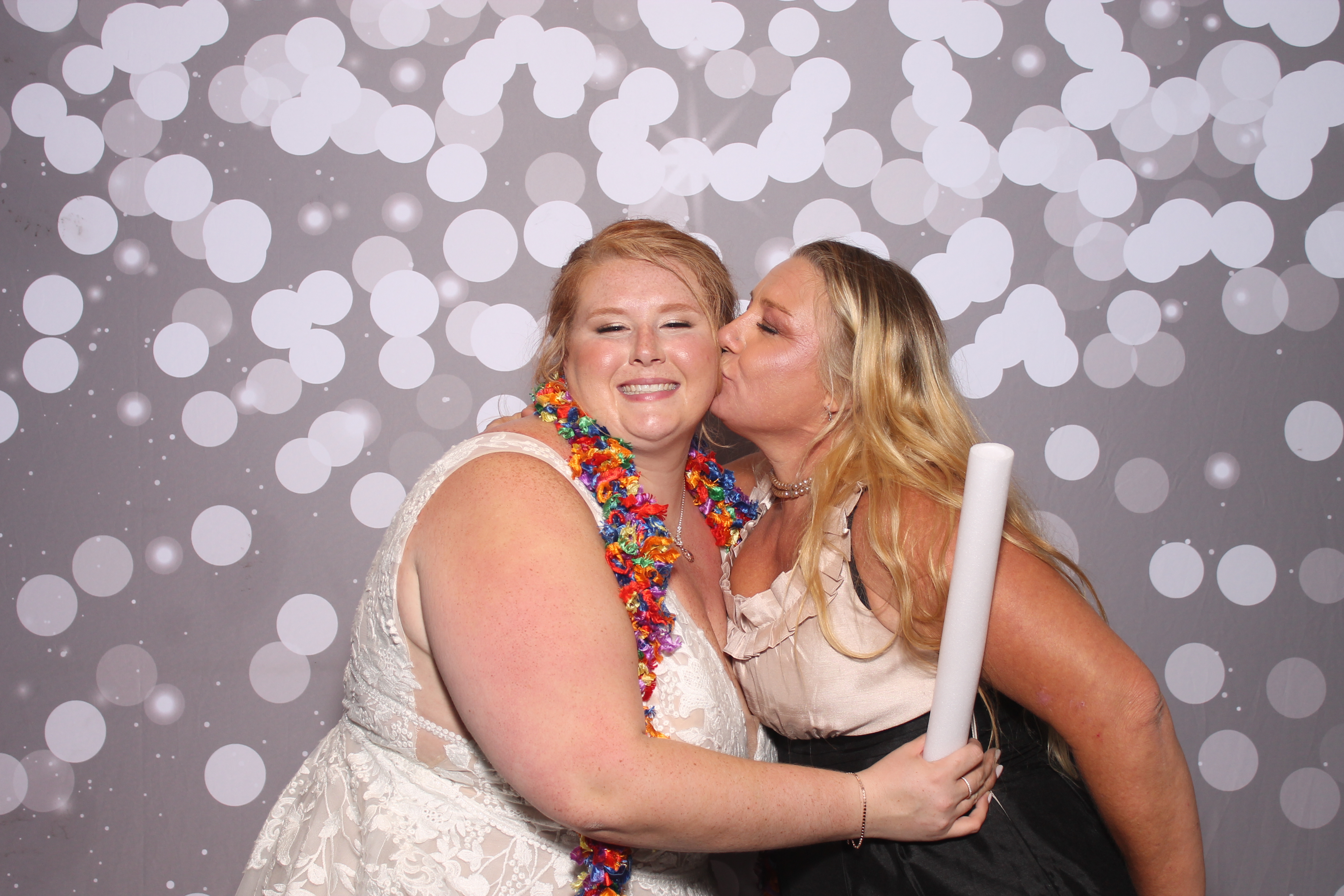 Brooks Wedding | View more photos from the event at gallery.photoboothcincy.com/u/PhotoBoothCincy/Brooks-Wedding