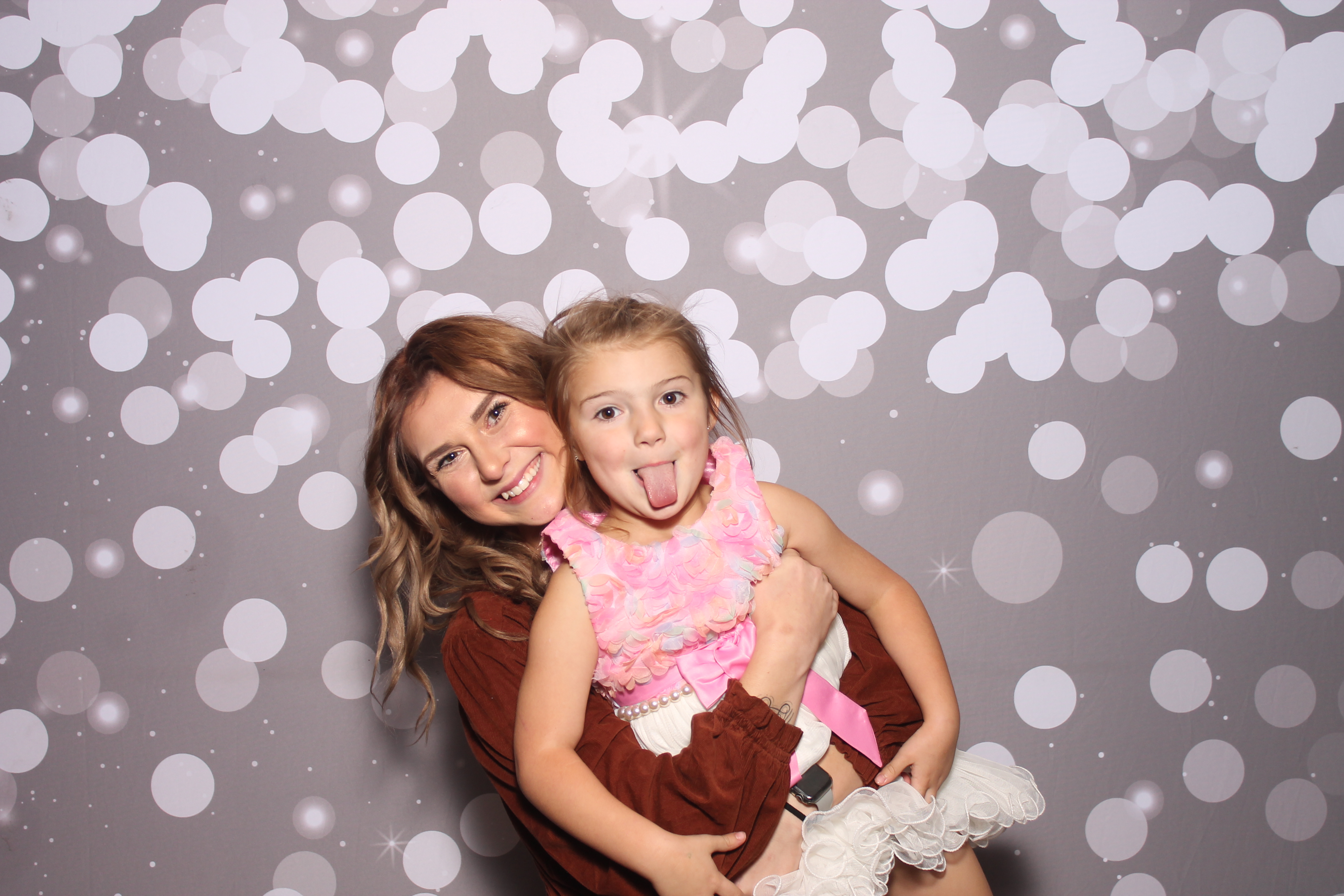 Brooks Wedding | View more photos from the event at gallery.photoboothcincy.com/u/PhotoBoothCincy/Brooks-Wedding