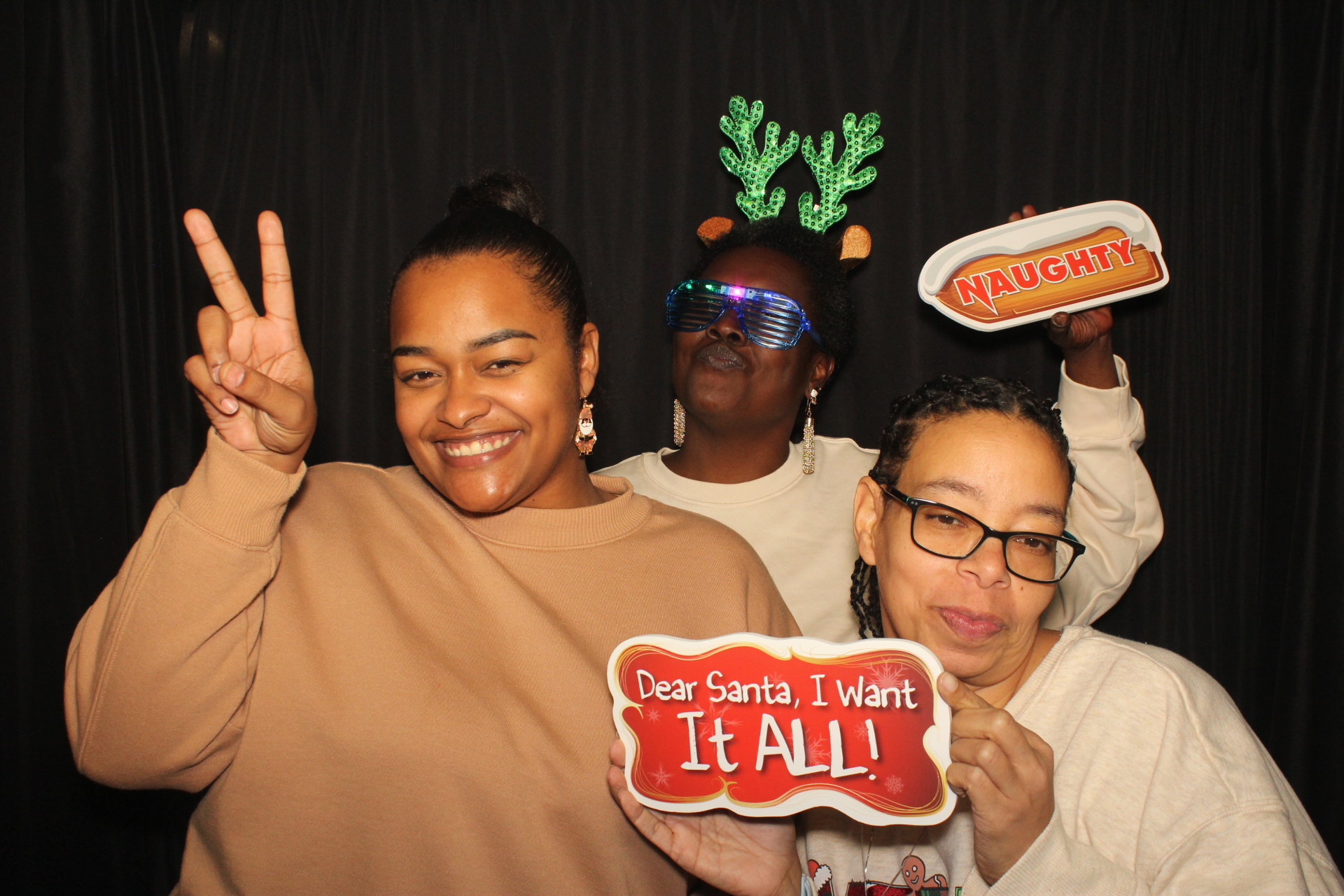 Butler County Educational Services  | View more photos from the event at gallery.photoboothcincy.com/u/PhotoBoothCincy/Butler-County-Educational-Services