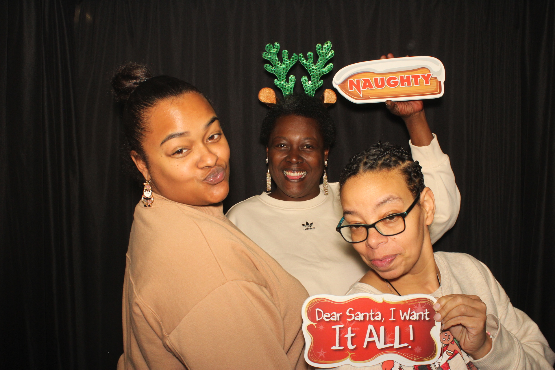 Butler County Educational Services  | View more photos from the event at gallery.photoboothcincy.com/u/PhotoBoothCincy/Butler-County-Educational-Services