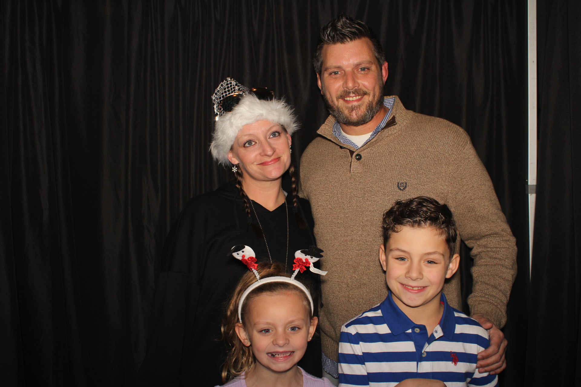 CCi Holiday Party | View more photos from the event at gallery.photoboothcincy.com/u/PhotoBoothCincy/CCi-Holiday-Party-1