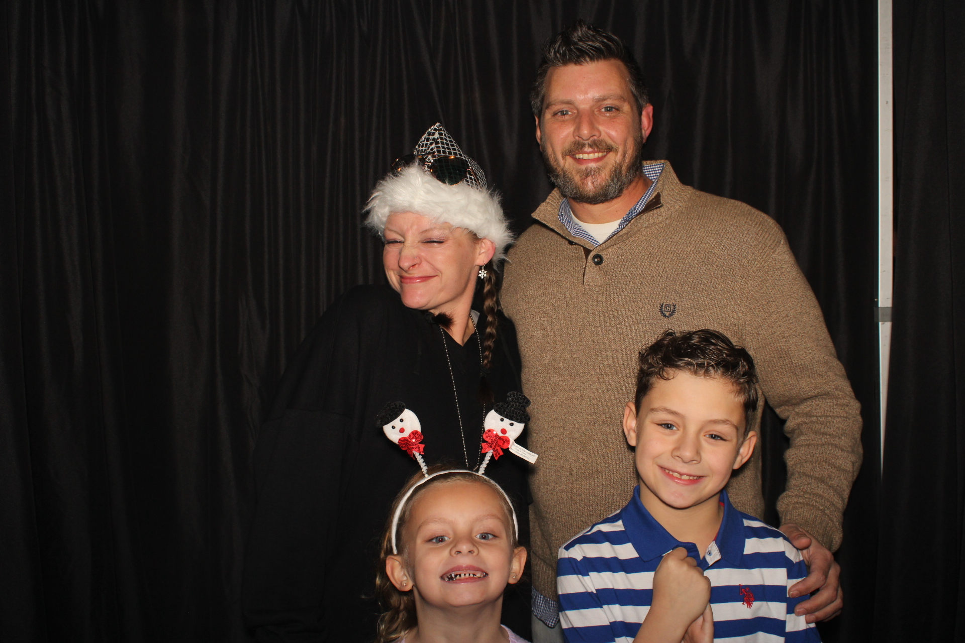 CCi Holiday Party | View more photos from the event at gallery.photoboothcincy.com/u/PhotoBoothCincy/CCi-Holiday-Party-1
