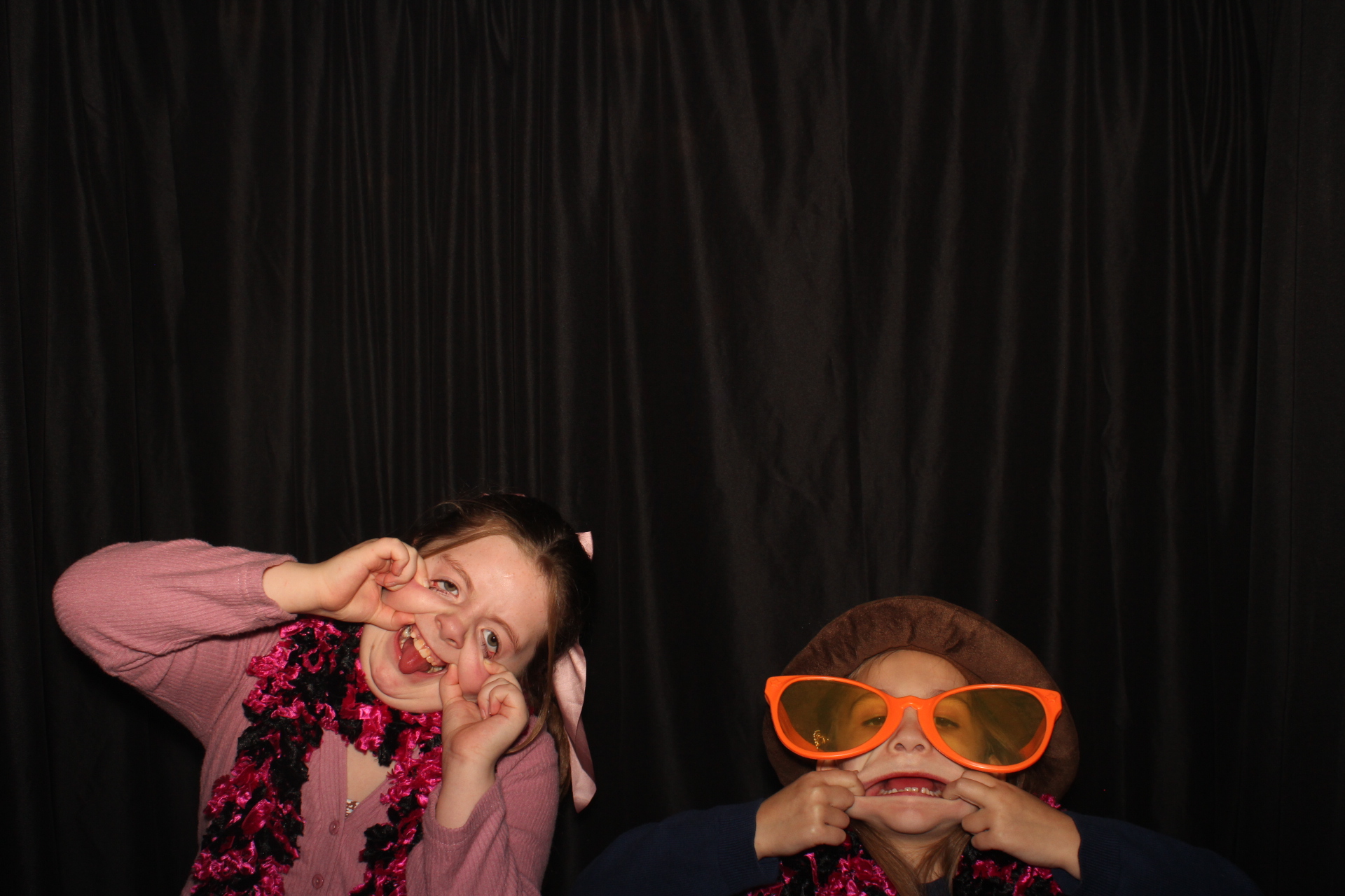CCi Holiday Party | View more photos from the event at gallery.photoboothcincy.com/u/PhotoBoothCincy/CCi-Holiday-Party-1