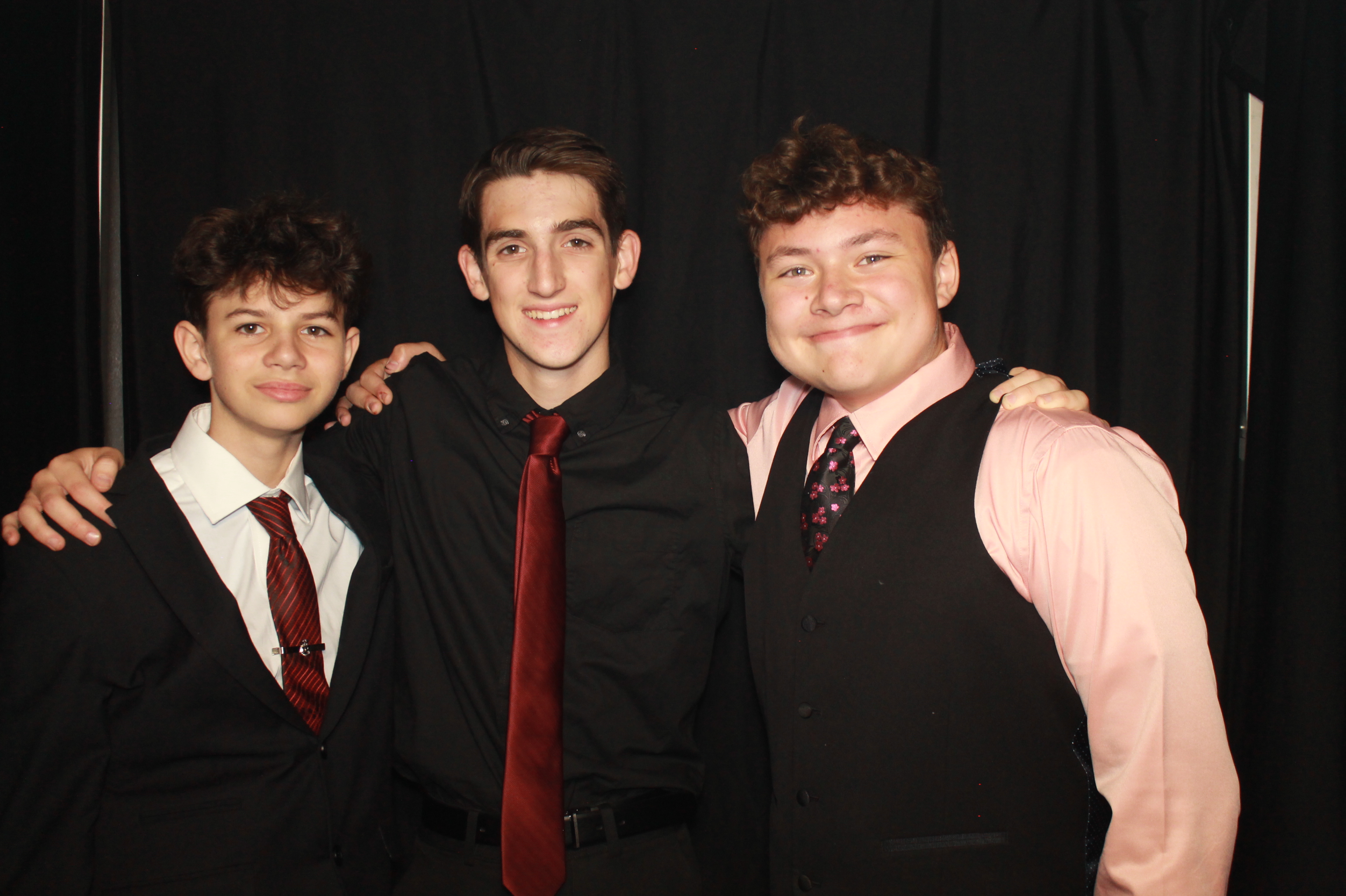 CHess Chirstian School Homecoming | View more photos from the event at gallery.photoboothcincy.com/u/PhotoBoothCincy/CHess-Chirstian-School-Homecoming