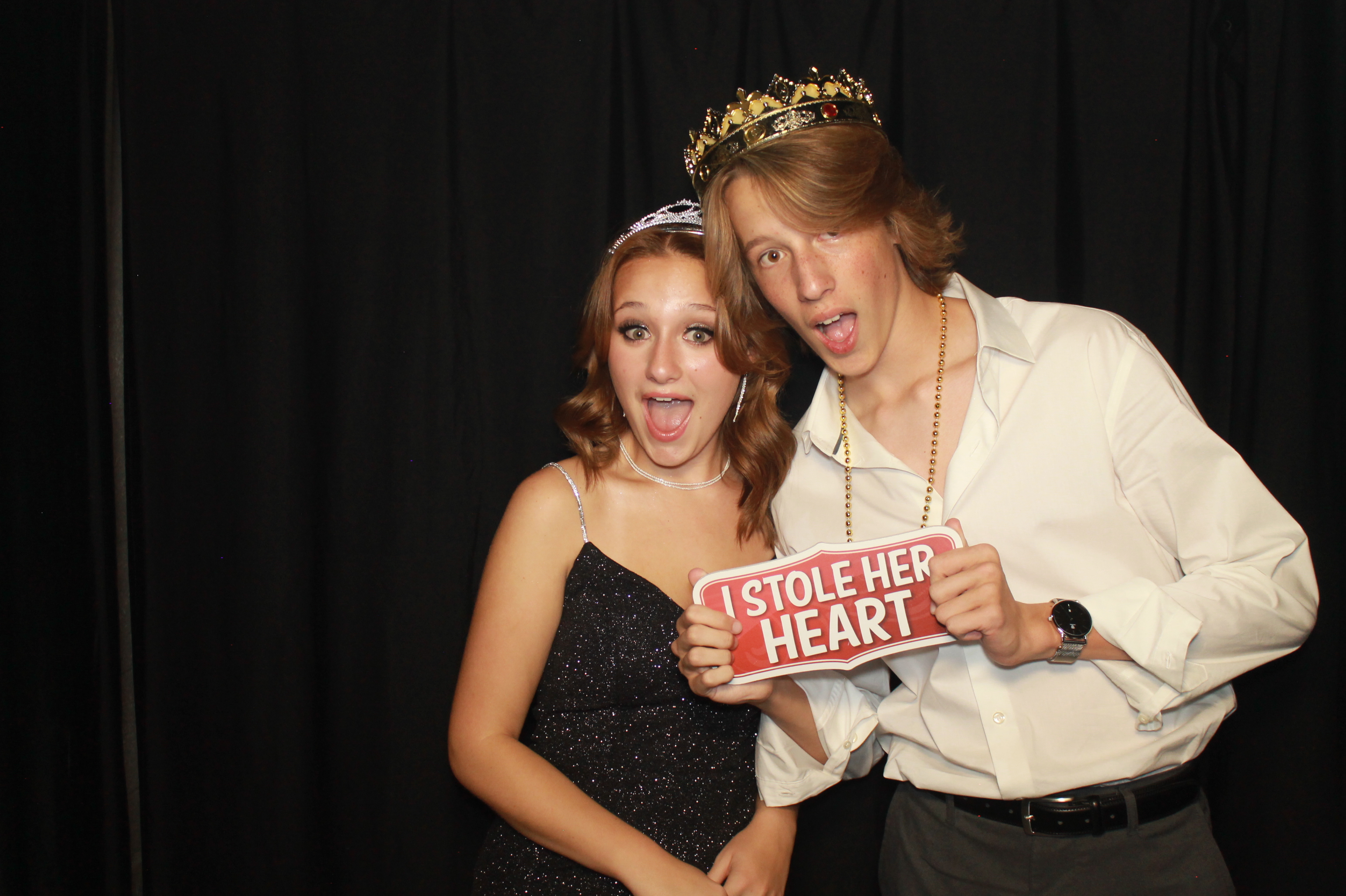 CHess Chirstian School Homecoming | View more photos from the event at gallery.photoboothcincy.com/u/PhotoBoothCincy/CHess-Chirstian-School-Homecoming