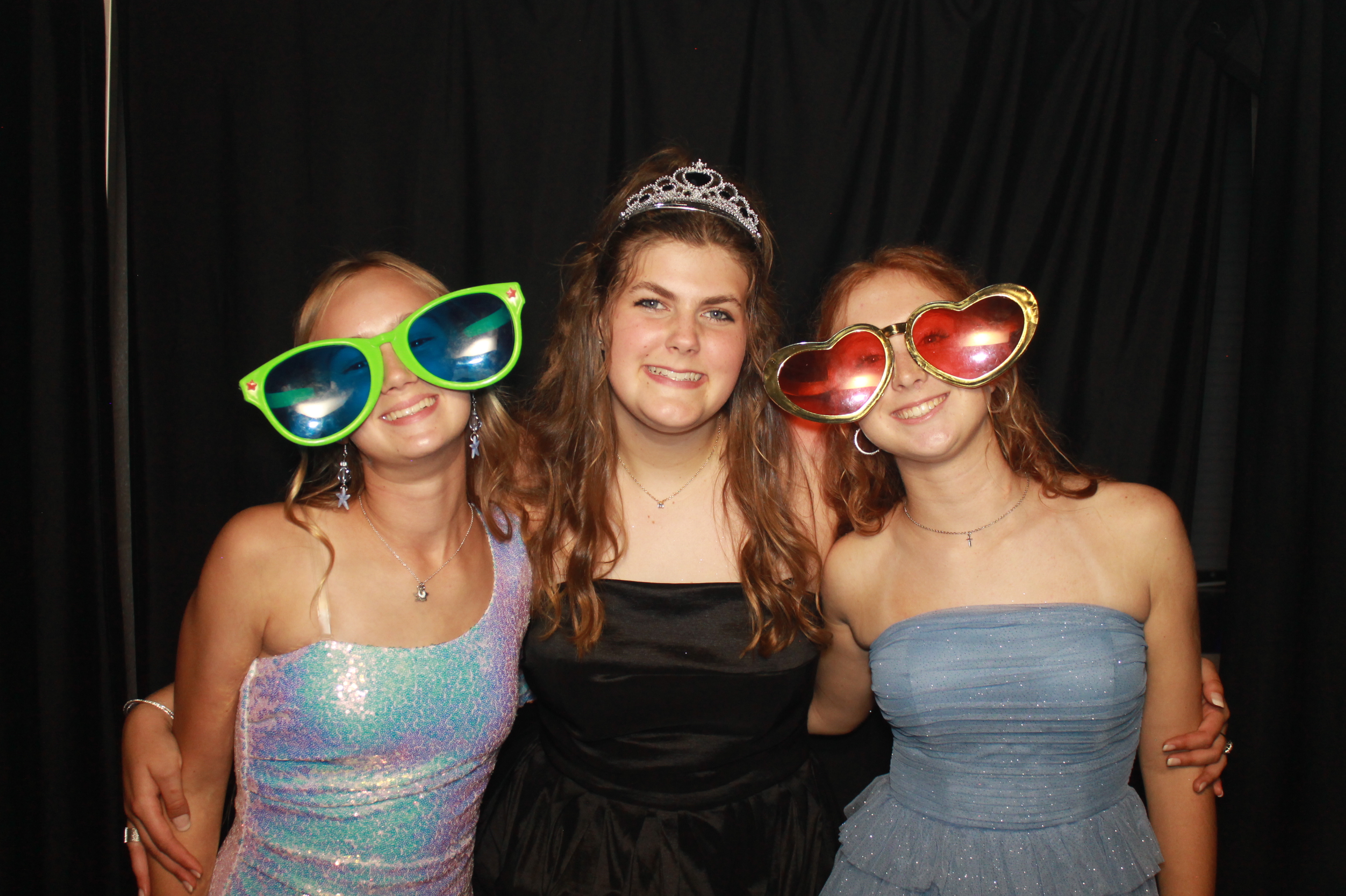 CHess Chirstian School Homecoming | View more photos from the event at gallery.photoboothcincy.com/u/PhotoBoothCincy/CHess-Chirstian-School-Homecoming