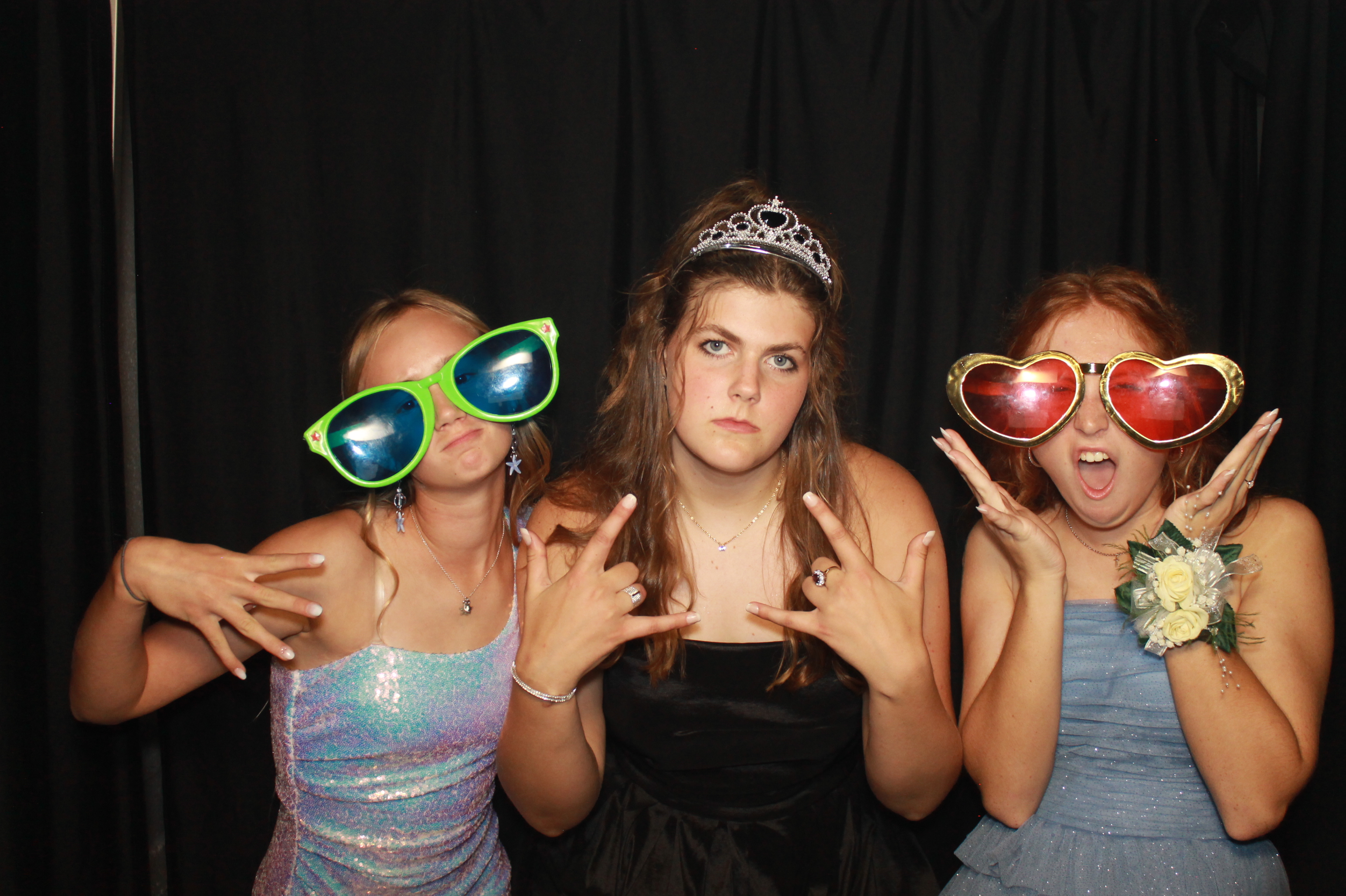 CHess Chirstian School Homecoming | View more photos from the event at gallery.photoboothcincy.com/u/PhotoBoothCincy/CHess-Chirstian-School-Homecoming