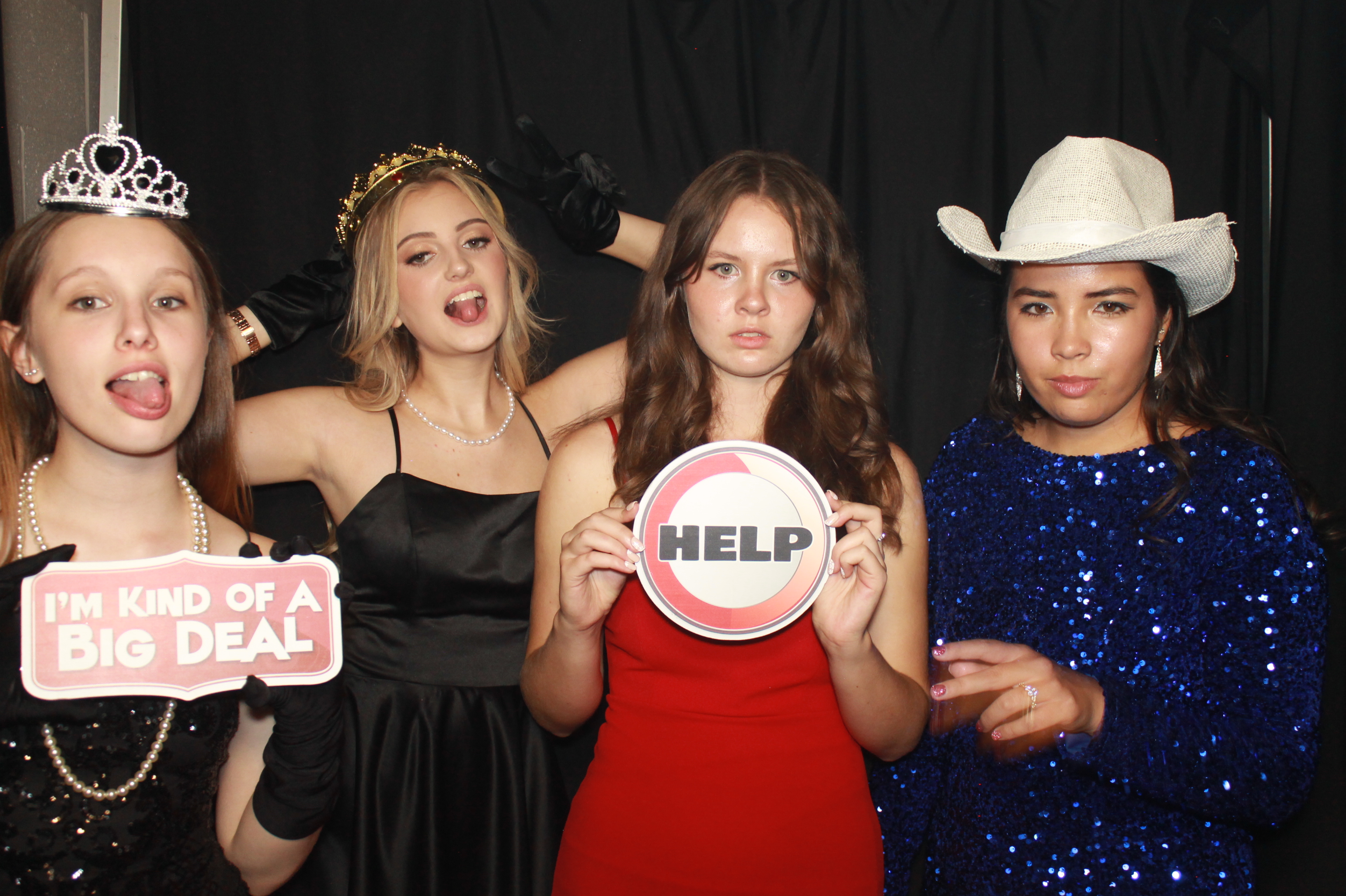 CHess Chirstian School Homecoming | View more photos from the event at gallery.photoboothcincy.com/u/PhotoBoothCincy/CHess-Chirstian-School-Homecoming