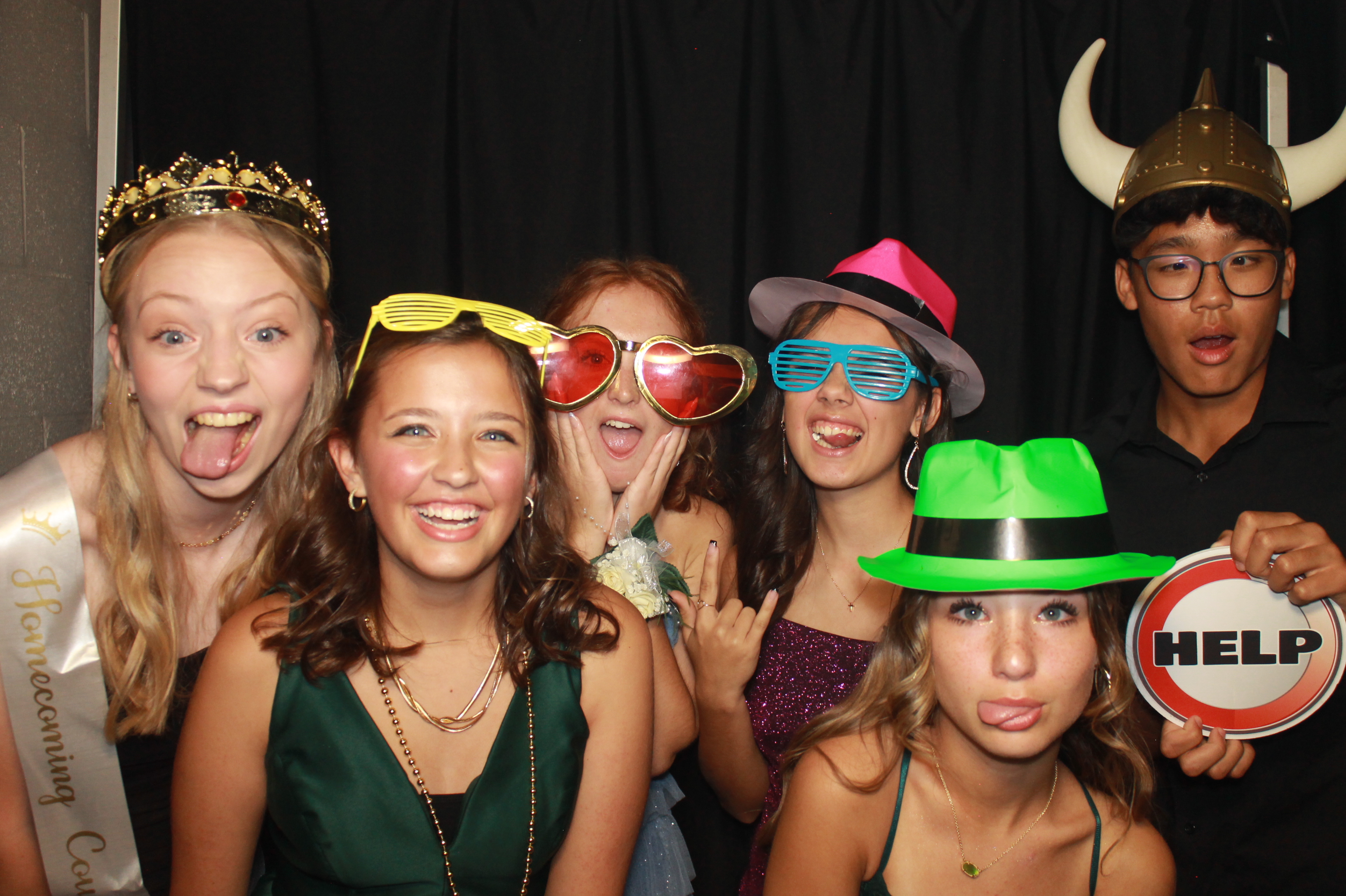 CHess Chirstian School Homecoming | View more photos from the event at gallery.photoboothcincy.com/u/PhotoBoothCincy/CHess-Chirstian-School-Homecoming