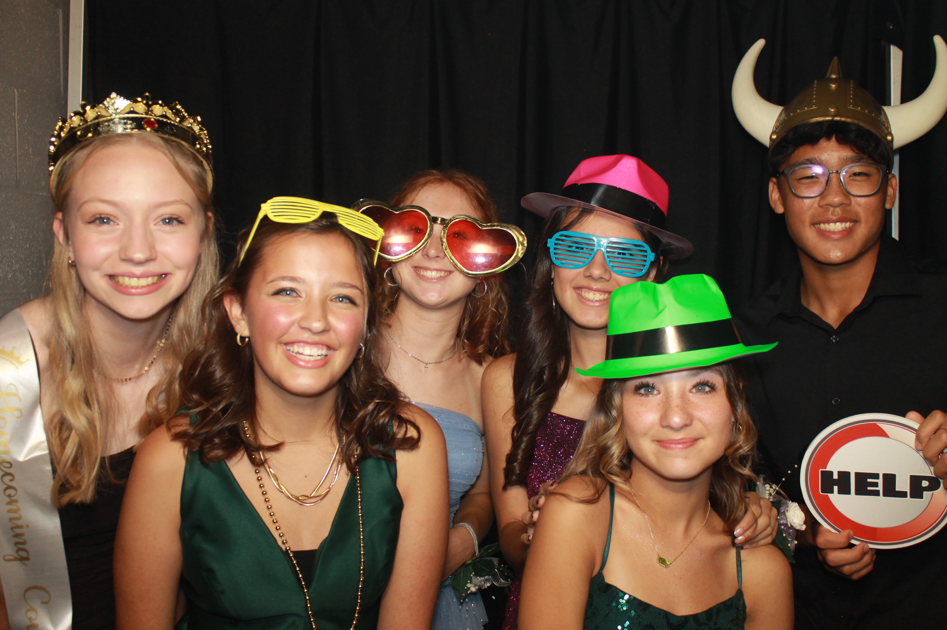 CHess Chirstian School Homecoming | View more photos from the event at gallery.photoboothcincy.com/u/PhotoBoothCincy/CHess-Chirstian-School-Homecoming