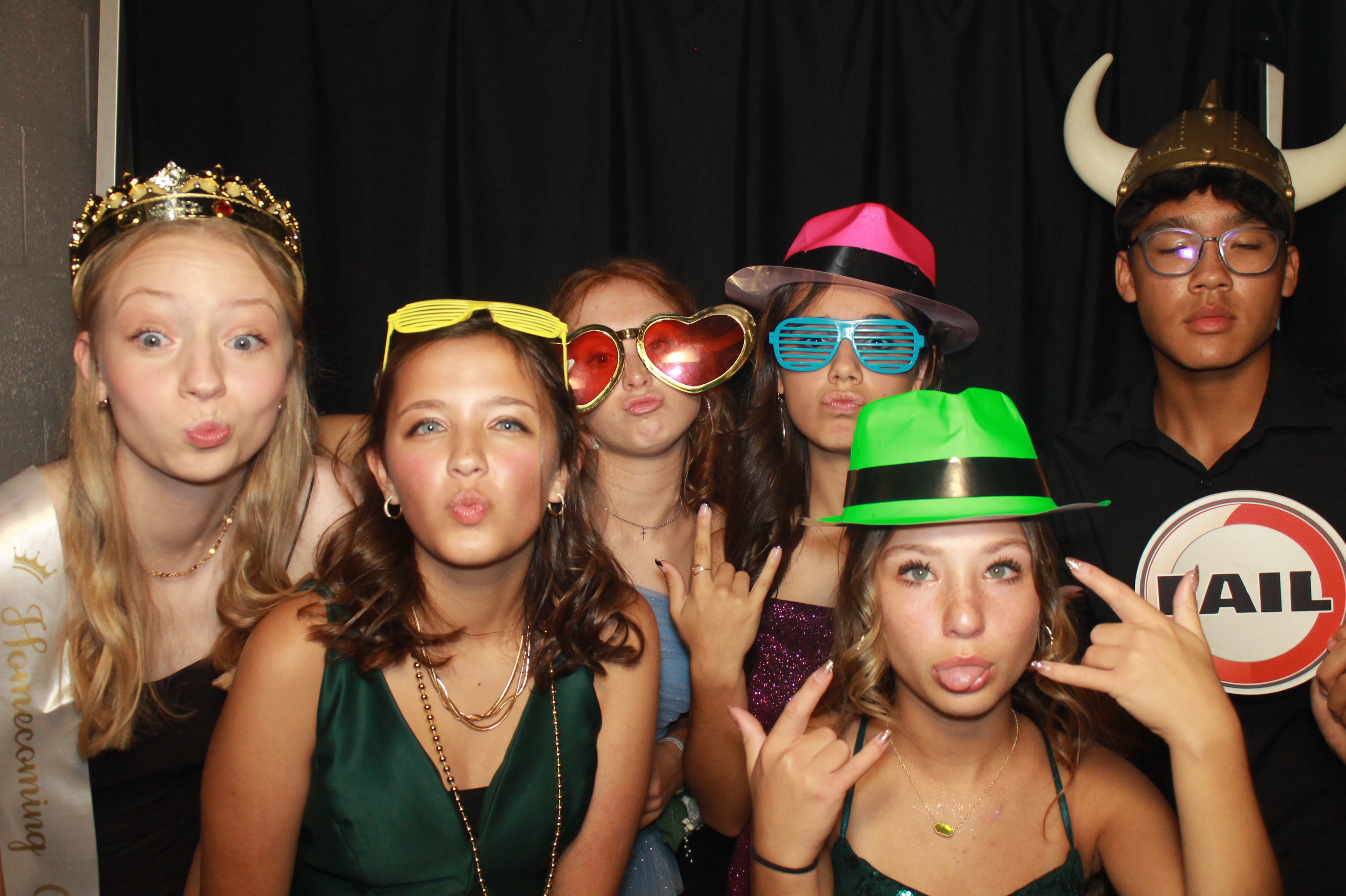 CHess Chirstian School Homecoming | View more photos from the event at gallery.photoboothcincy.com/u/PhotoBoothCincy/CHess-Chirstian-School-Homecoming