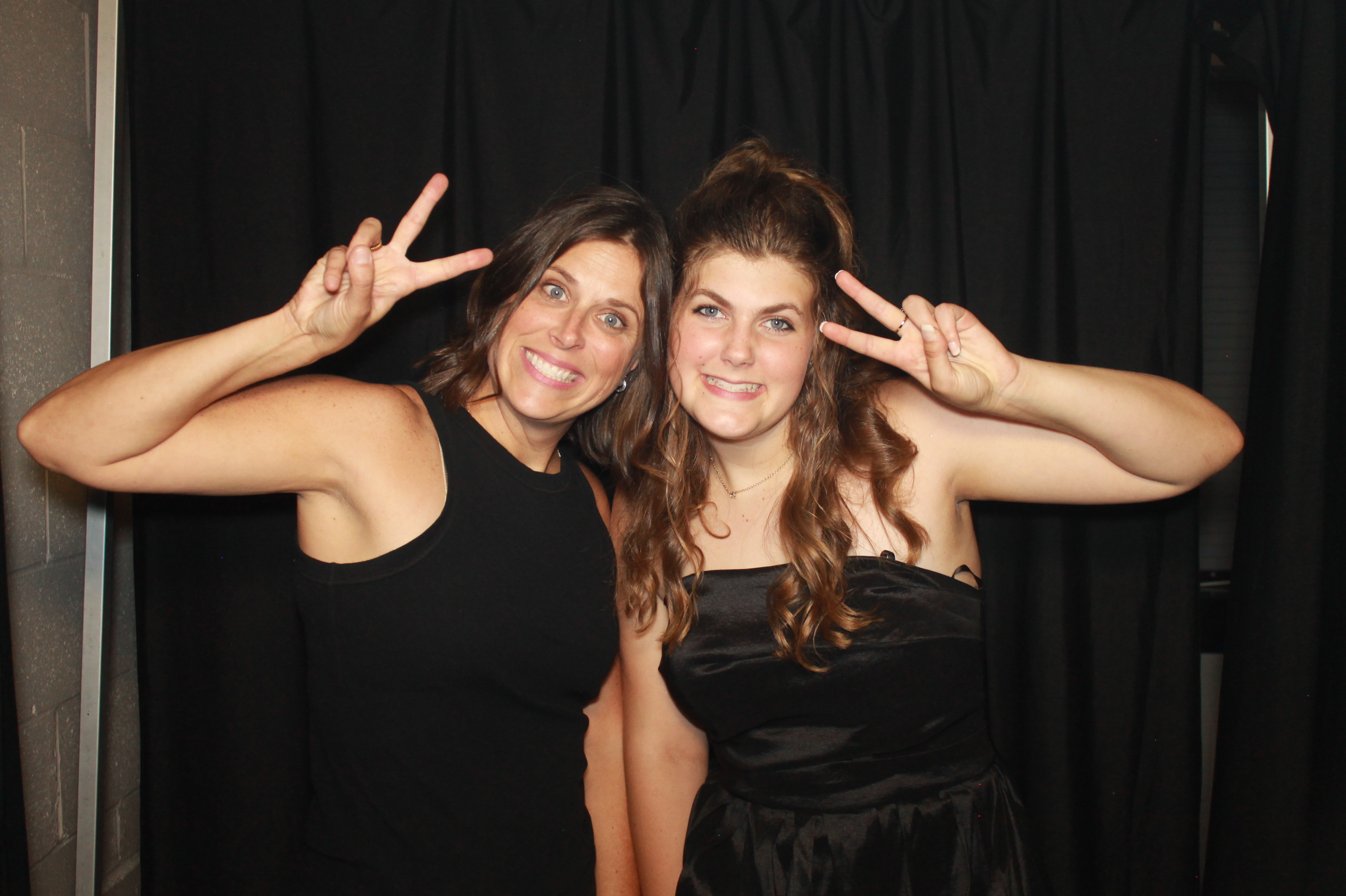 CHess Chirstian School Homecoming | View more photos from the event at gallery.photoboothcincy.com/u/PhotoBoothCincy/CHess-Chirstian-School-Homecoming