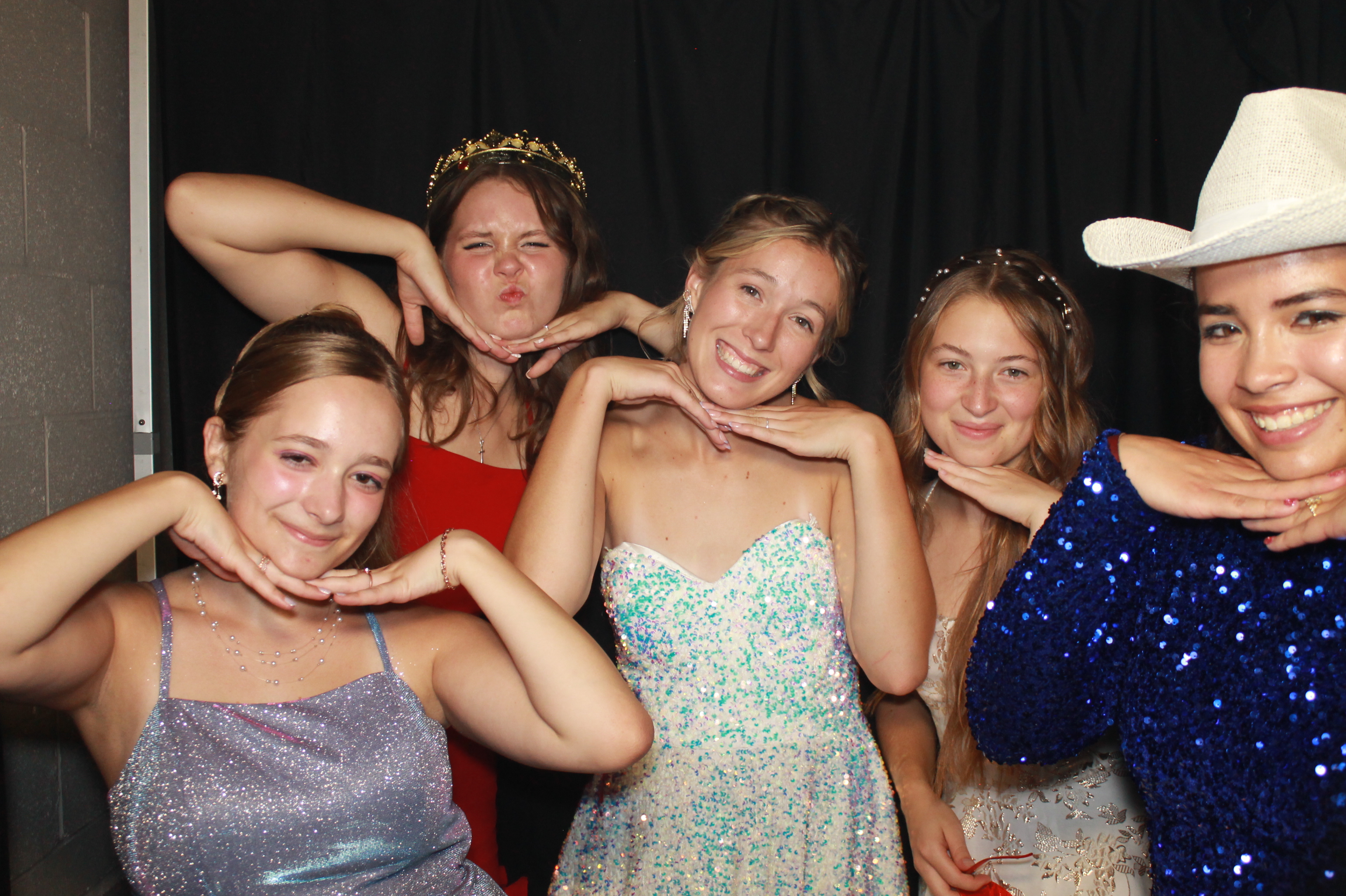 CHess Chirstian School Homecoming | View more photos from the event at gallery.photoboothcincy.com/u/PhotoBoothCincy/CHess-Chirstian-School-Homecoming