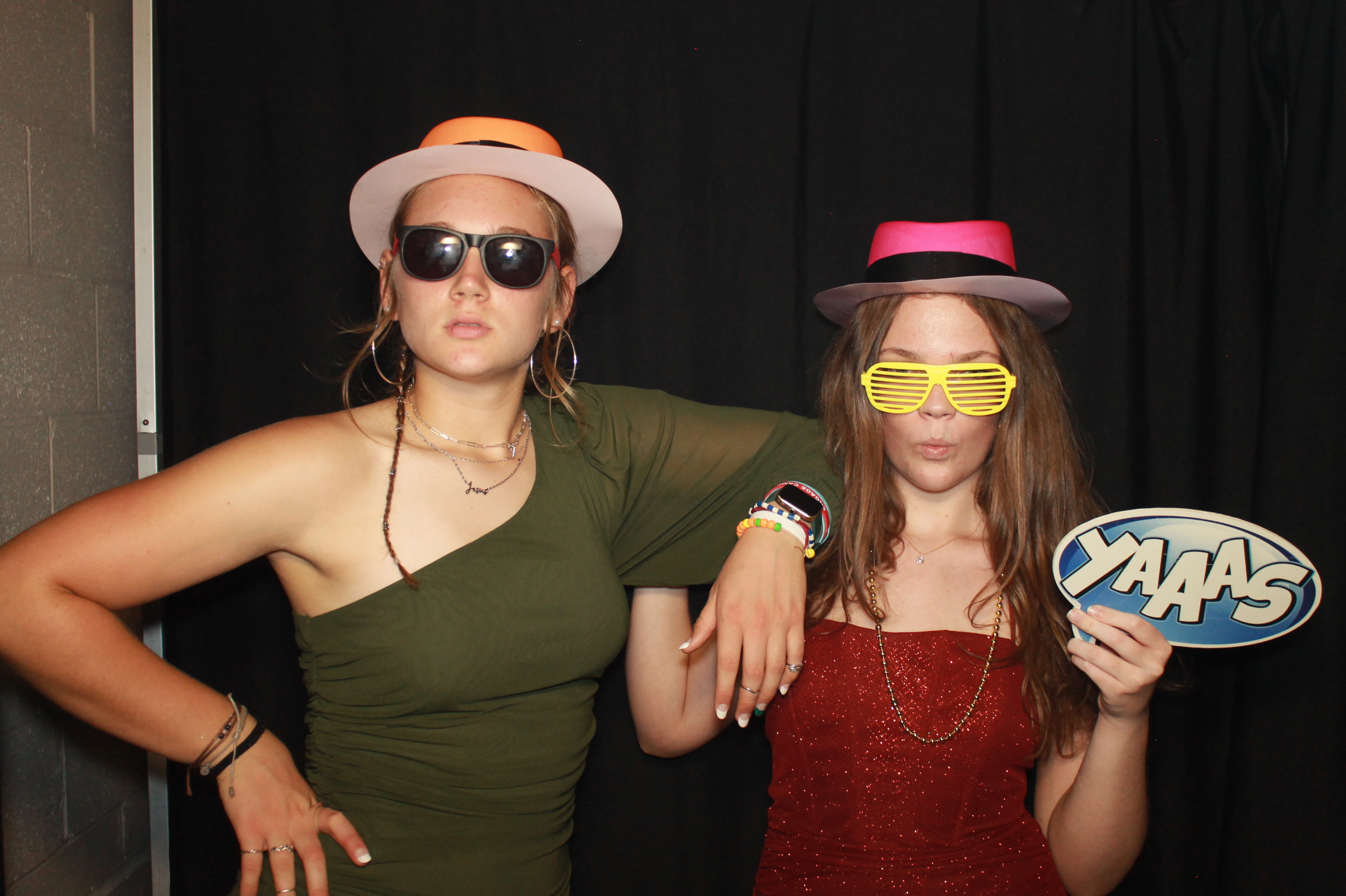 CHess Chirstian School Homecoming | View more photos from the event at gallery.photoboothcincy.com/u/PhotoBoothCincy/CHess-Chirstian-School-Homecoming