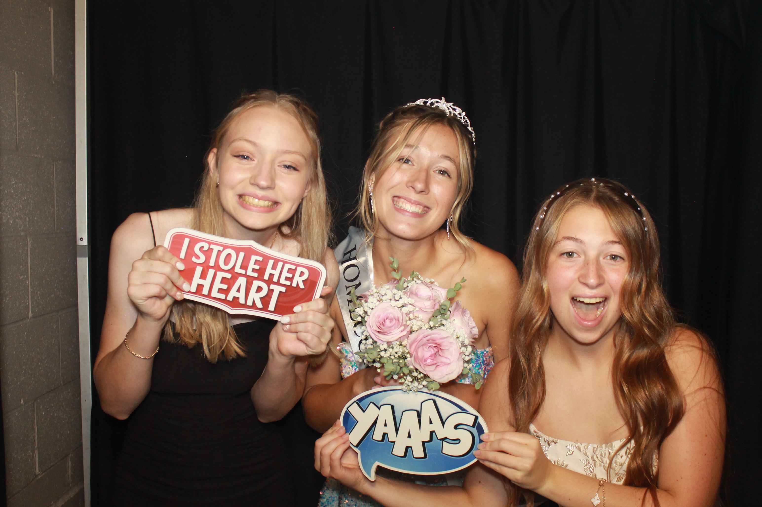 CHess Chirstian School Homecoming | View more photos from the event at gallery.photoboothcincy.com/u/PhotoBoothCincy/CHess-Chirstian-School-Homecoming