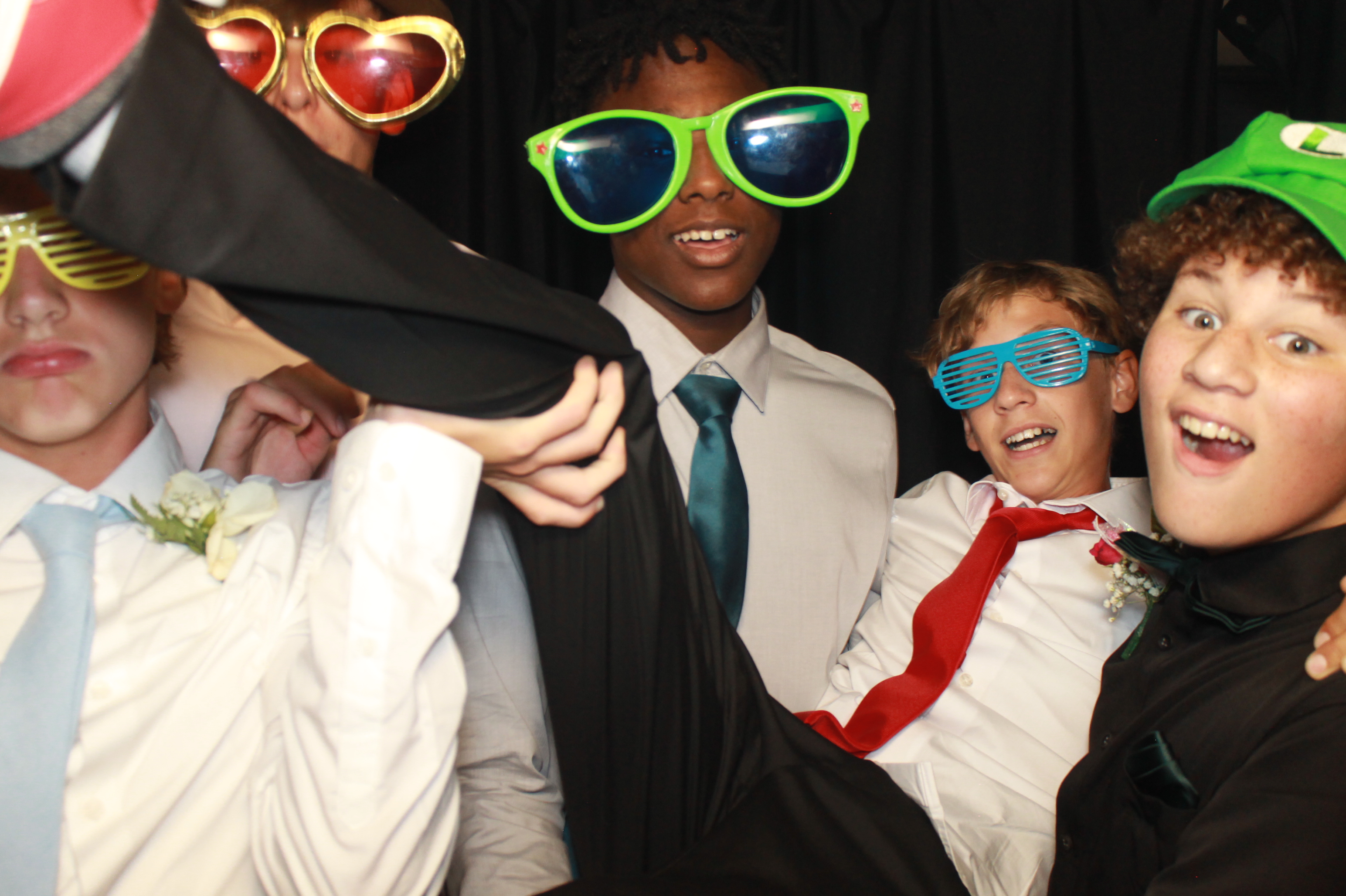 CHess Chirstian School Homecoming | View more photos from the event at gallery.photoboothcincy.com/u/PhotoBoothCincy/CHess-Chirstian-School-Homecoming