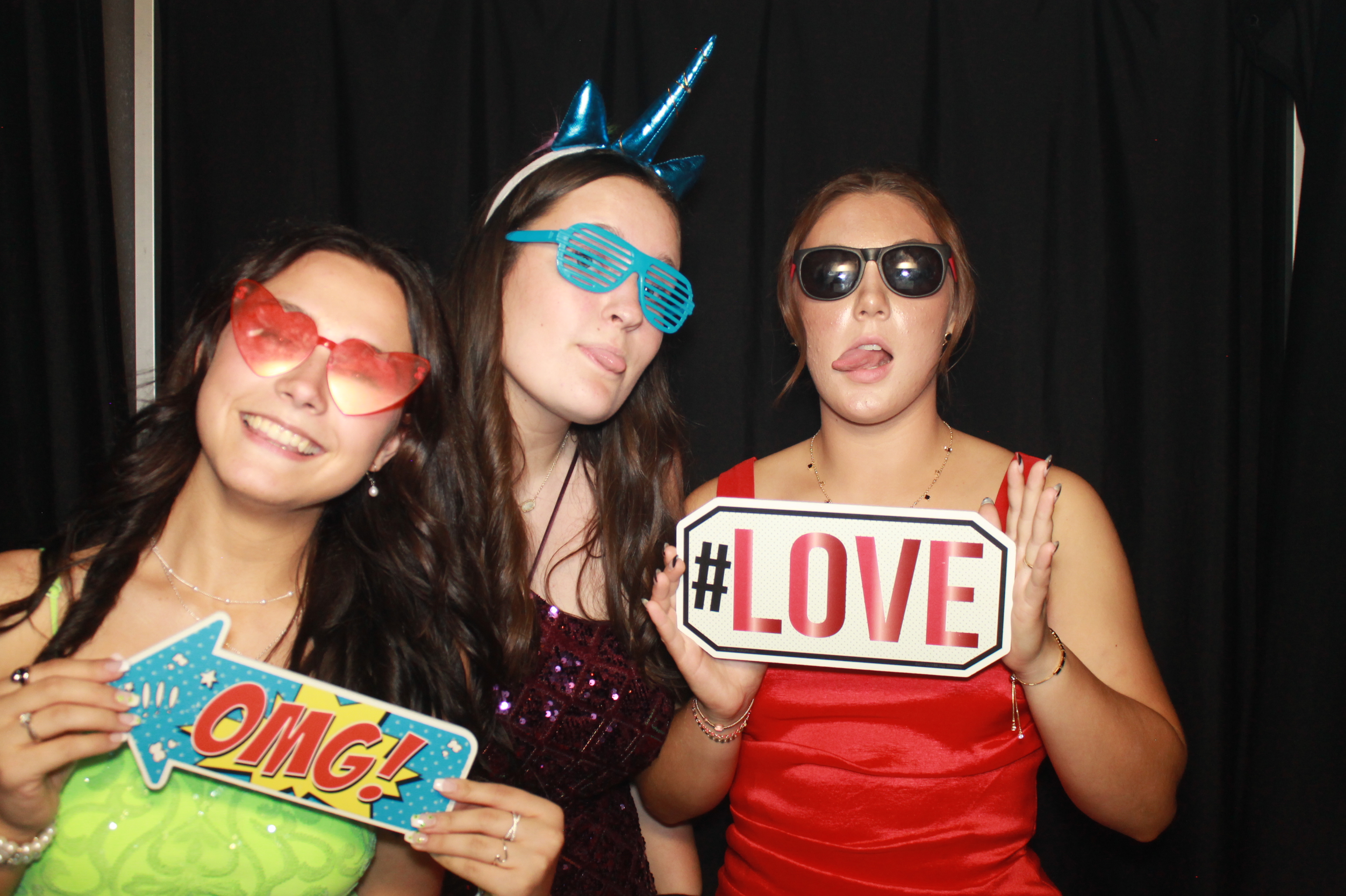 CHess Chirstian School Homecoming | View more photos from the event at gallery.photoboothcincy.com/u/PhotoBoothCincy/CHess-Chirstian-School-Homecoming