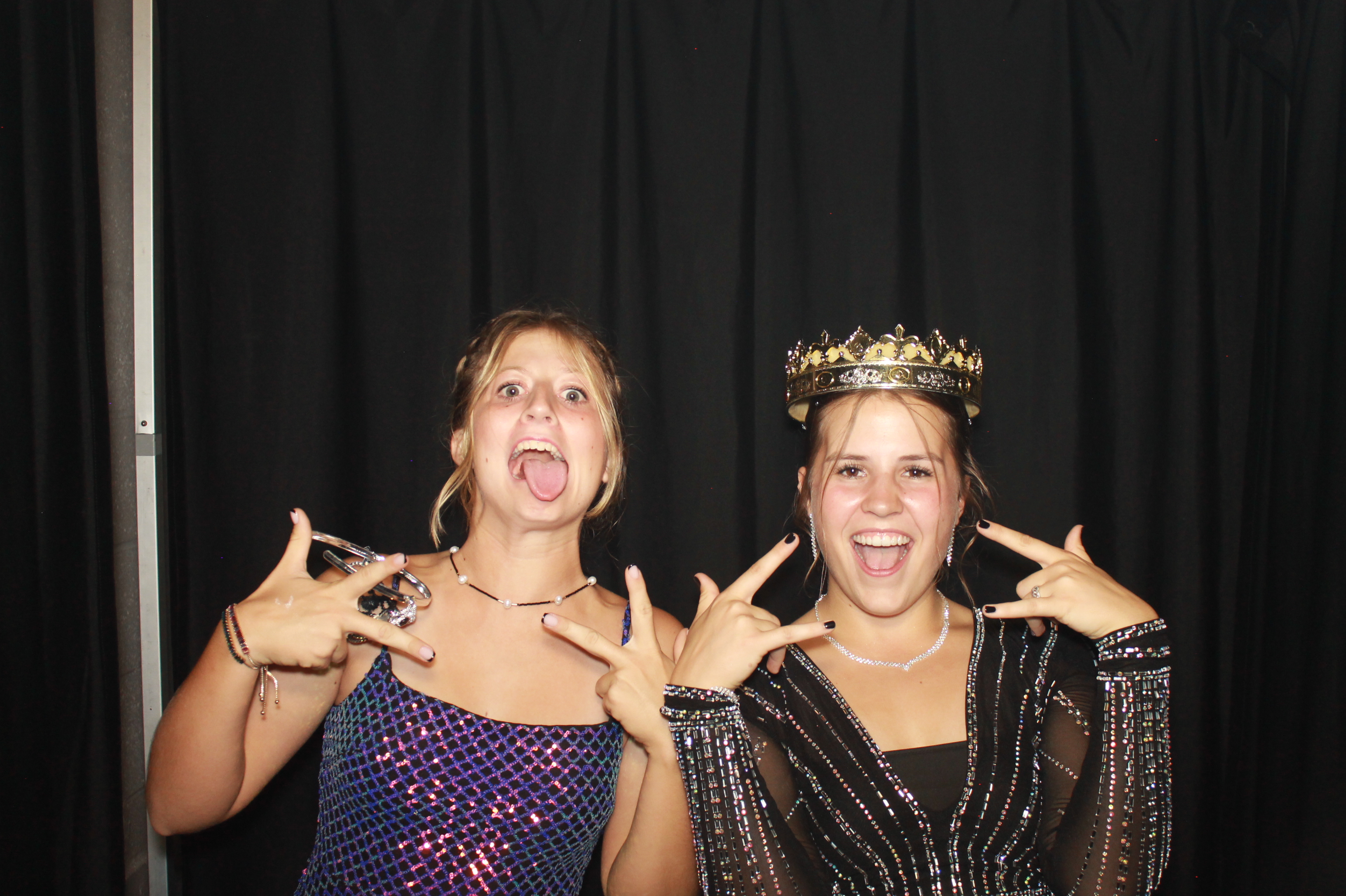 CHess Chirstian School Homecoming | View more photos from the event at gallery.photoboothcincy.com/u/PhotoBoothCincy/CHess-Chirstian-School-Homecoming