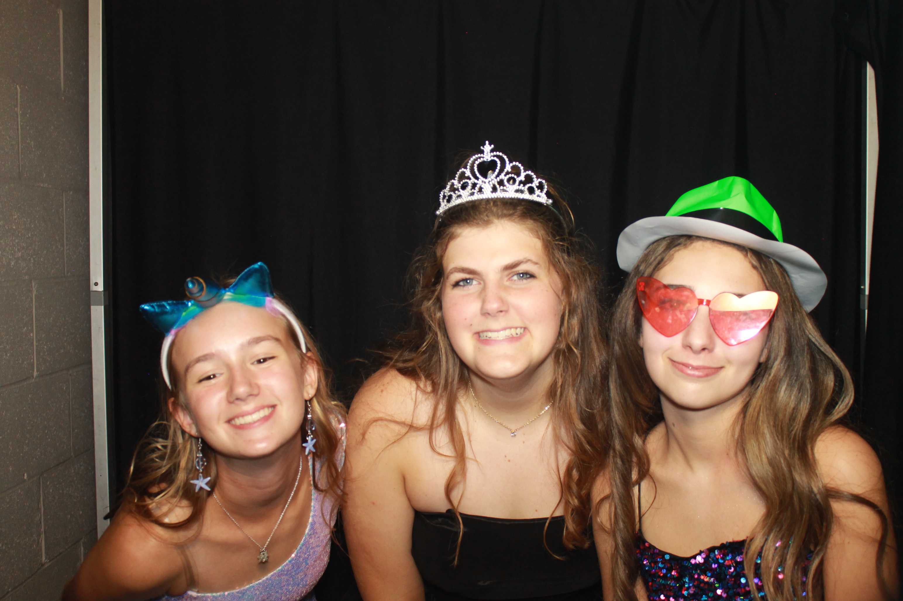 CHess Chirstian School Homecoming | View more photos from the event at gallery.photoboothcincy.com/u/PhotoBoothCincy/CHess-Chirstian-School-Homecoming