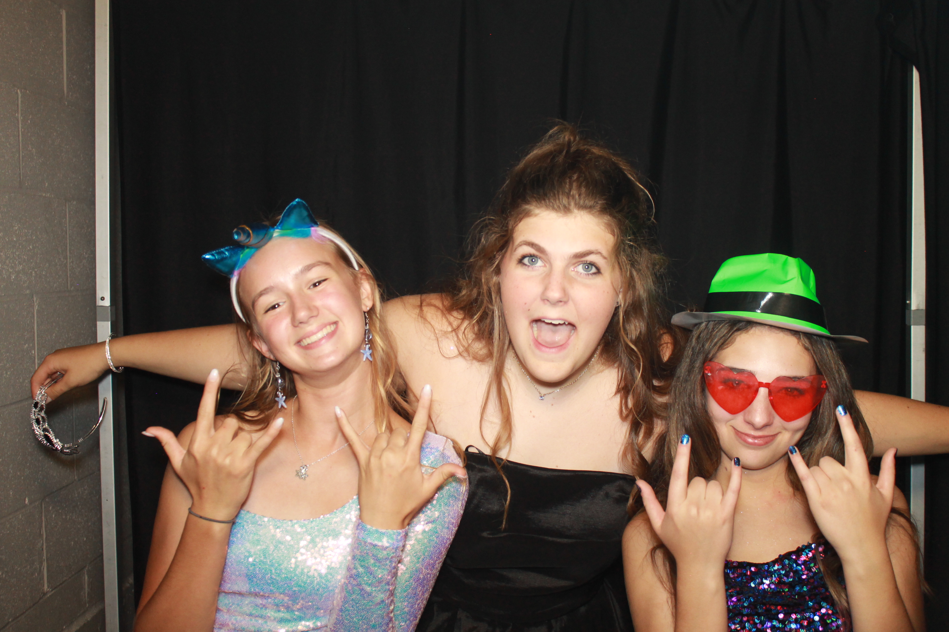 CHess Chirstian School Homecoming | View more photos from the event at gallery.photoboothcincy.com/u/PhotoBoothCincy/CHess-Chirstian-School-Homecoming