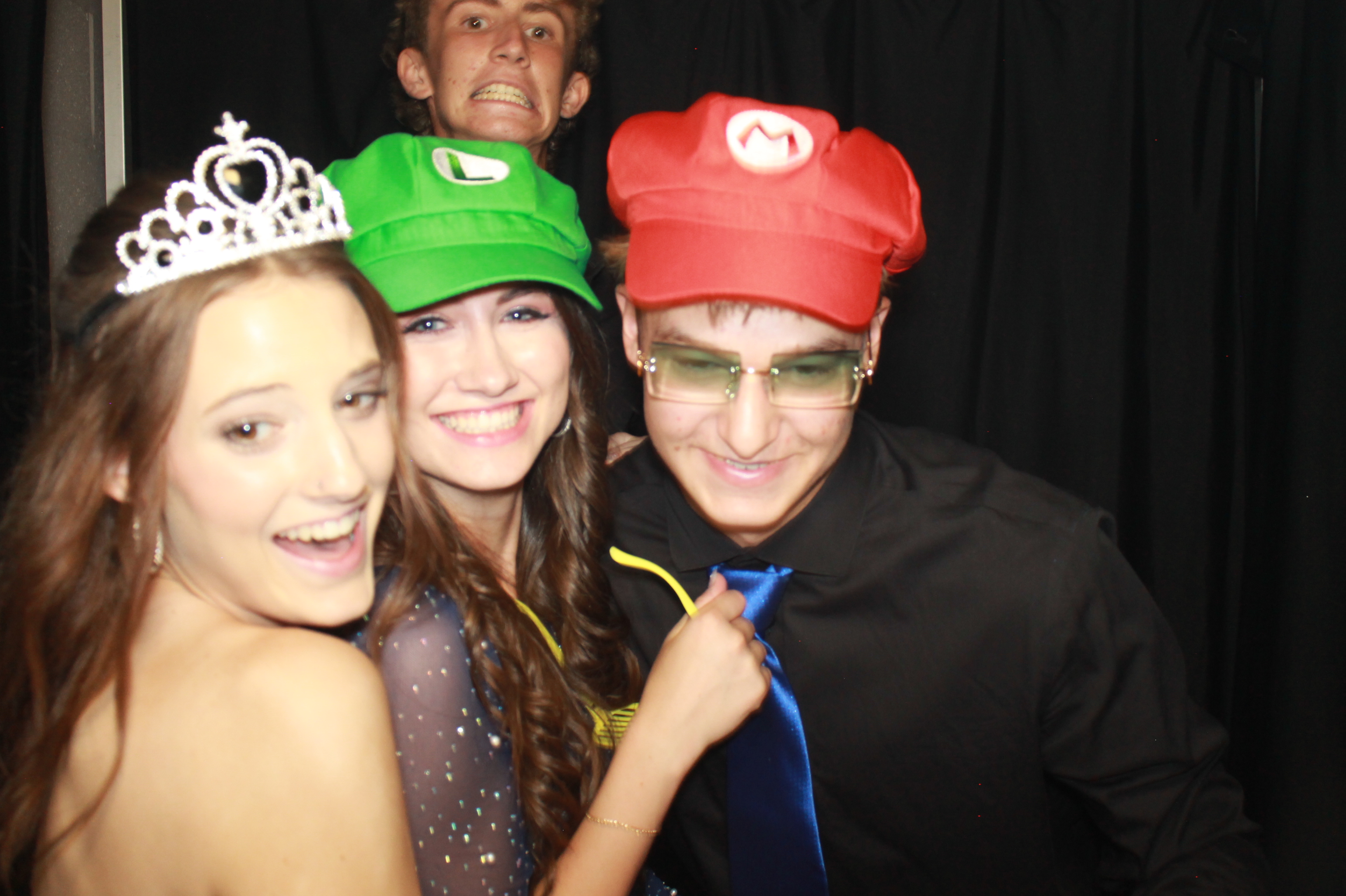 CHess Chirstian School Homecoming | View more photos from the event at gallery.photoboothcincy.com/u/PhotoBoothCincy/CHess-Chirstian-School-Homecoming