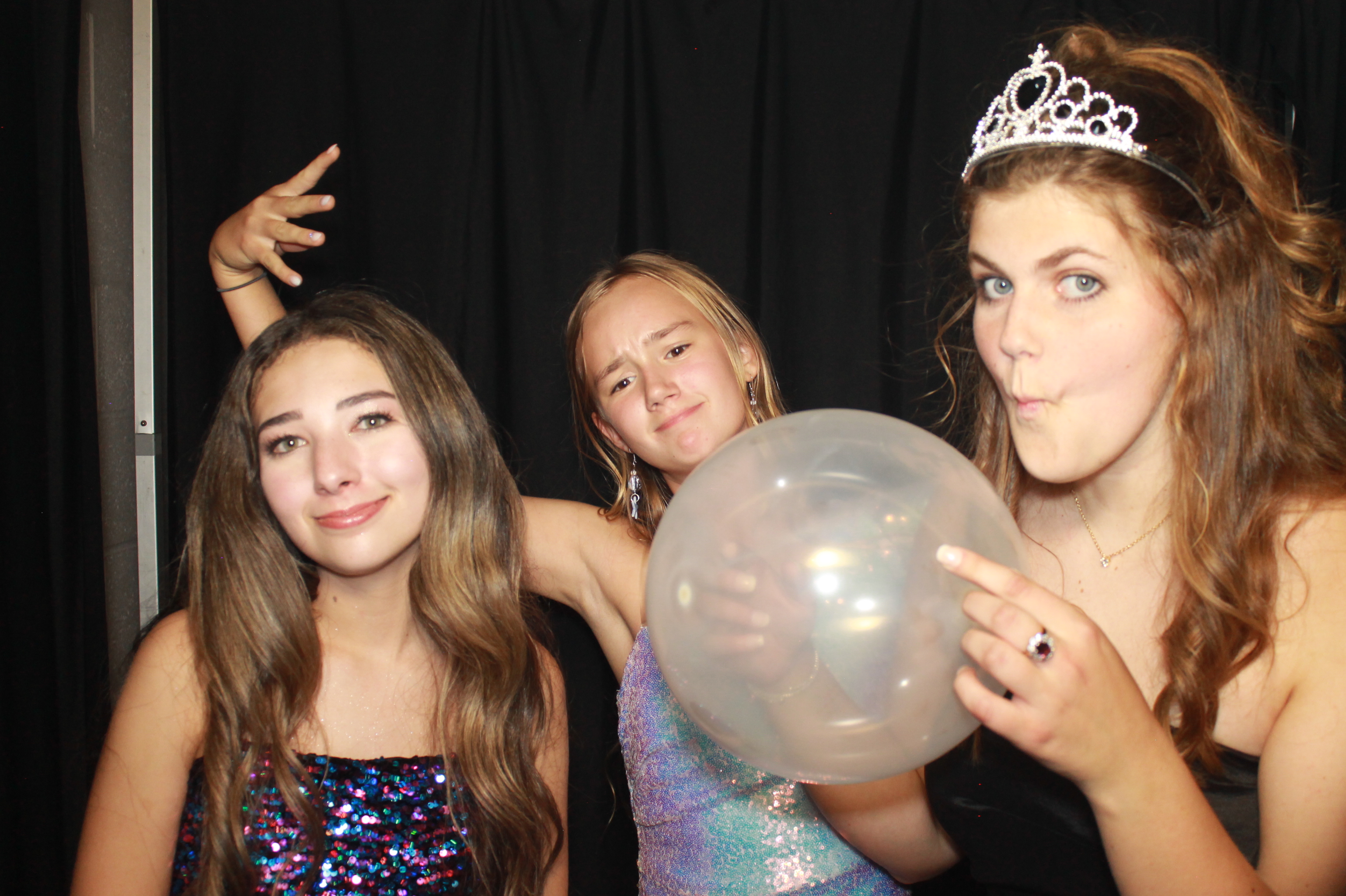 CHess Chirstian School Homecoming | View more photos from the event at gallery.photoboothcincy.com/u/PhotoBoothCincy/CHess-Chirstian-School-Homecoming