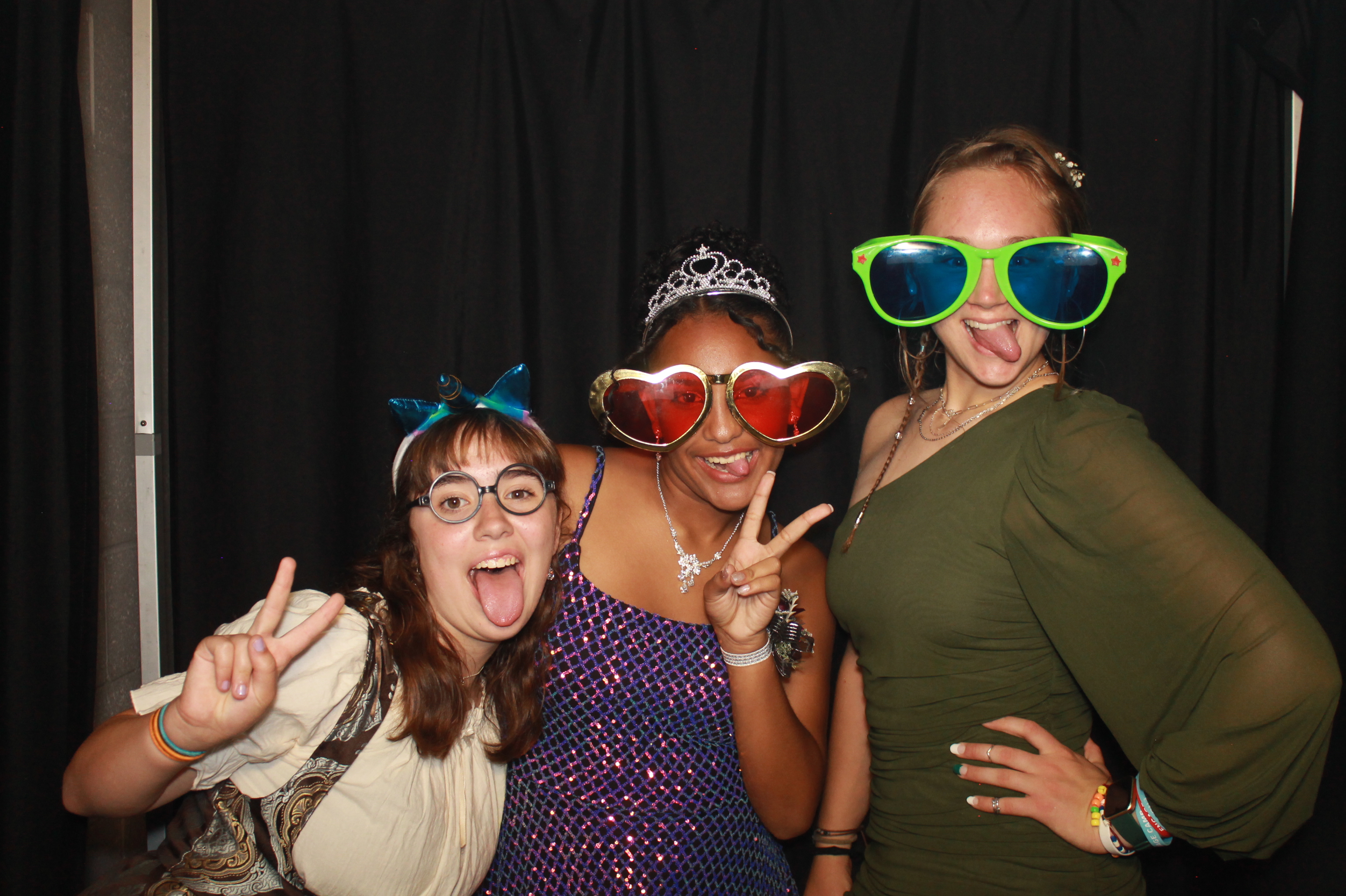 CHess Chirstian School Homecoming | View more photos from the event at gallery.photoboothcincy.com/u/PhotoBoothCincy/CHess-Chirstian-School-Homecoming