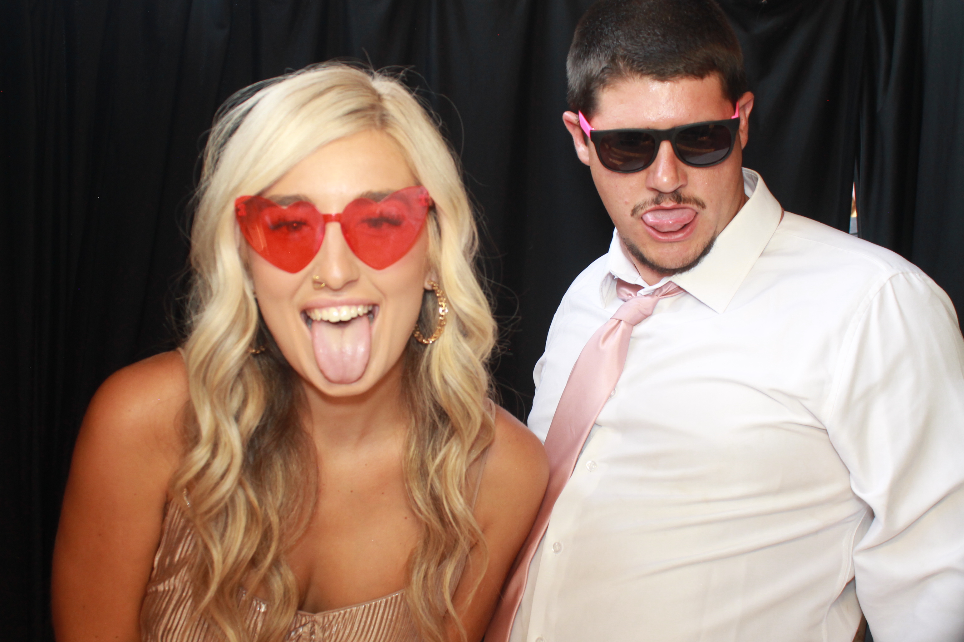Caitlyn and Caleb | View more photos from the event at gallery.photoboothcincy.com/u/PhotoBoothCincy/Caitlyn-and-Caleb