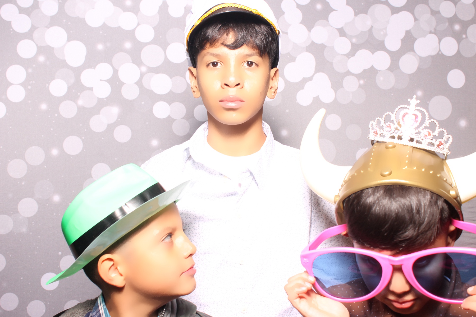 Camila's 15th Birthday | View more photos from the event at gallery.photoboothcincy.com/u/PhotoBoothCincy/Camilas-15th-Birthday