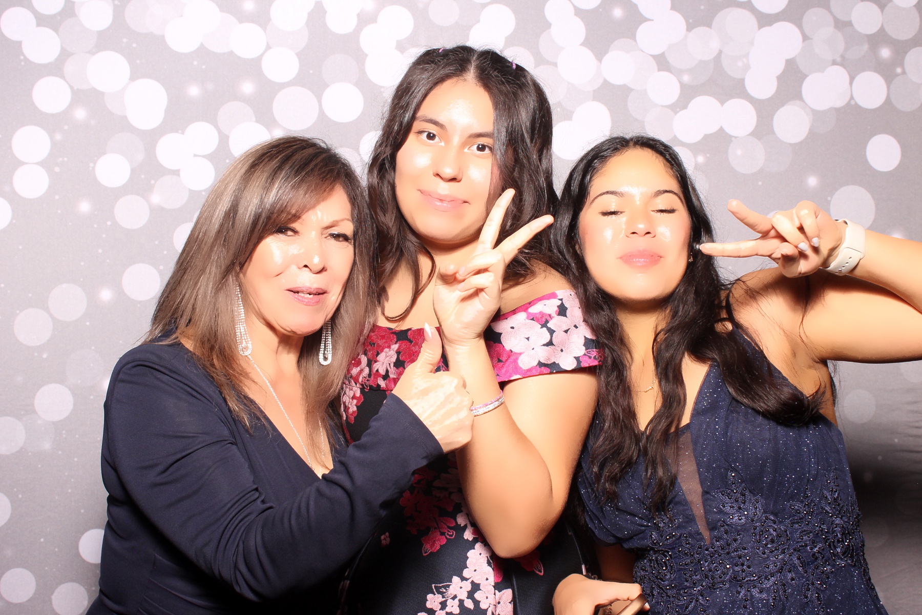 Camila's 15th Birthday | View more photos from the event at gallery.photoboothcincy.com/u/PhotoBoothCincy/Camilas-15th-Birthday
