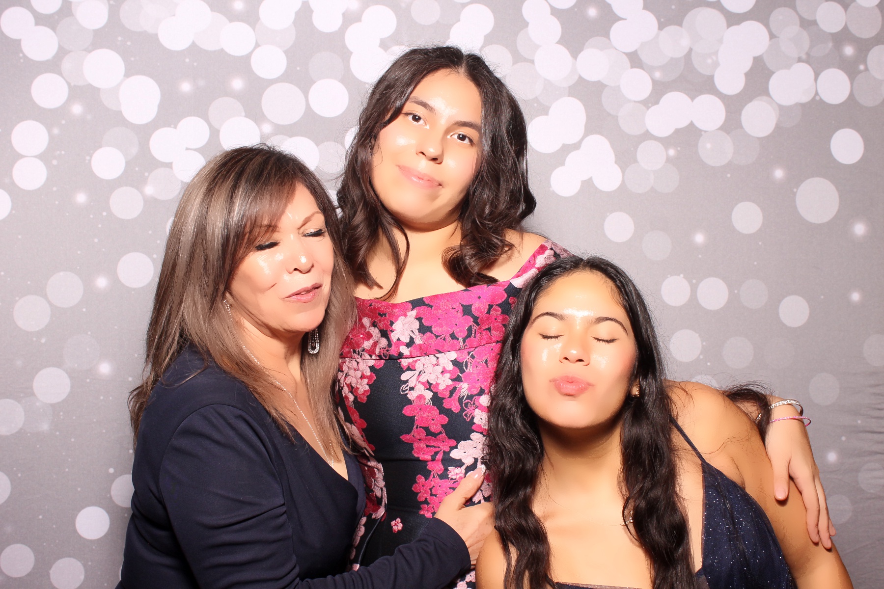 Camila's 15th Birthday | View more photos from the event at gallery.photoboothcincy.com/u/PhotoBoothCincy/Camilas-15th-Birthday