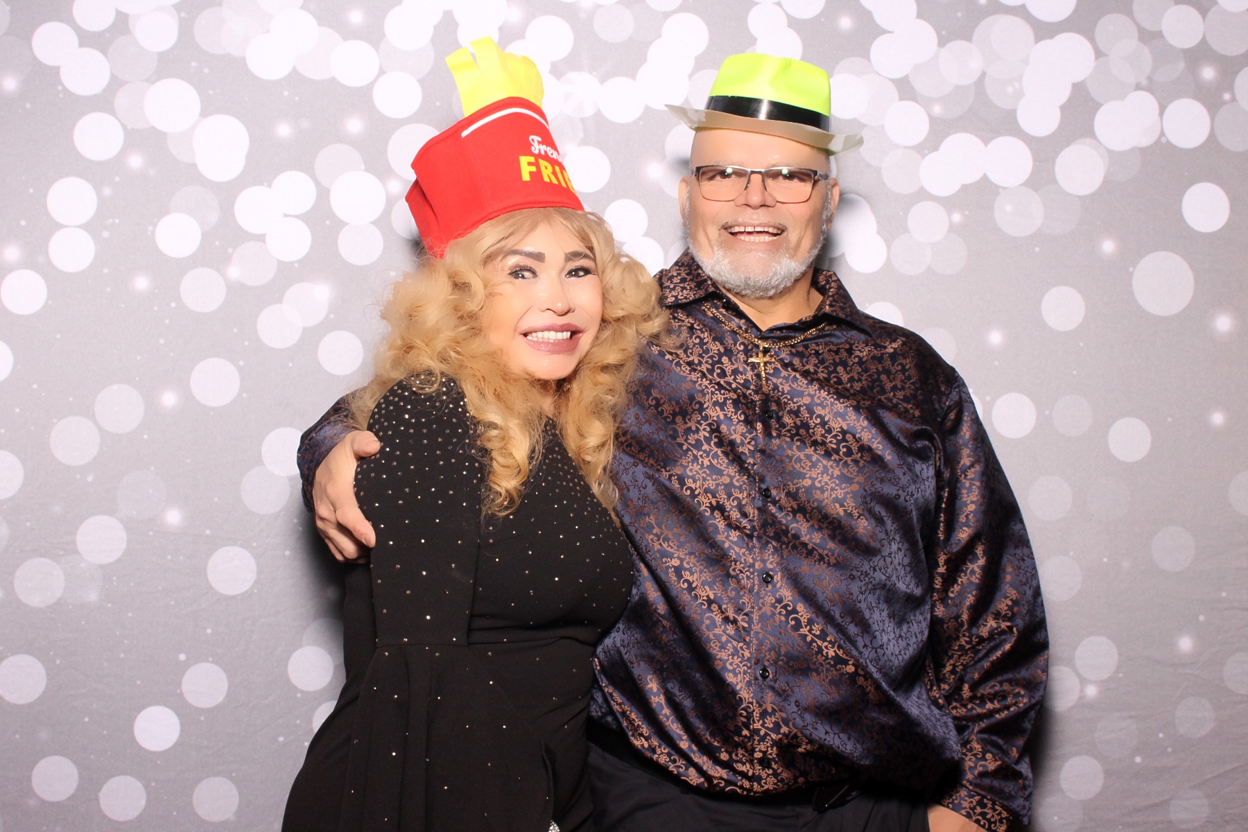 Camila's 15th Birthday | View more photos from the event at gallery.photoboothcincy.com/u/PhotoBoothCincy/Camilas-15th-Birthday