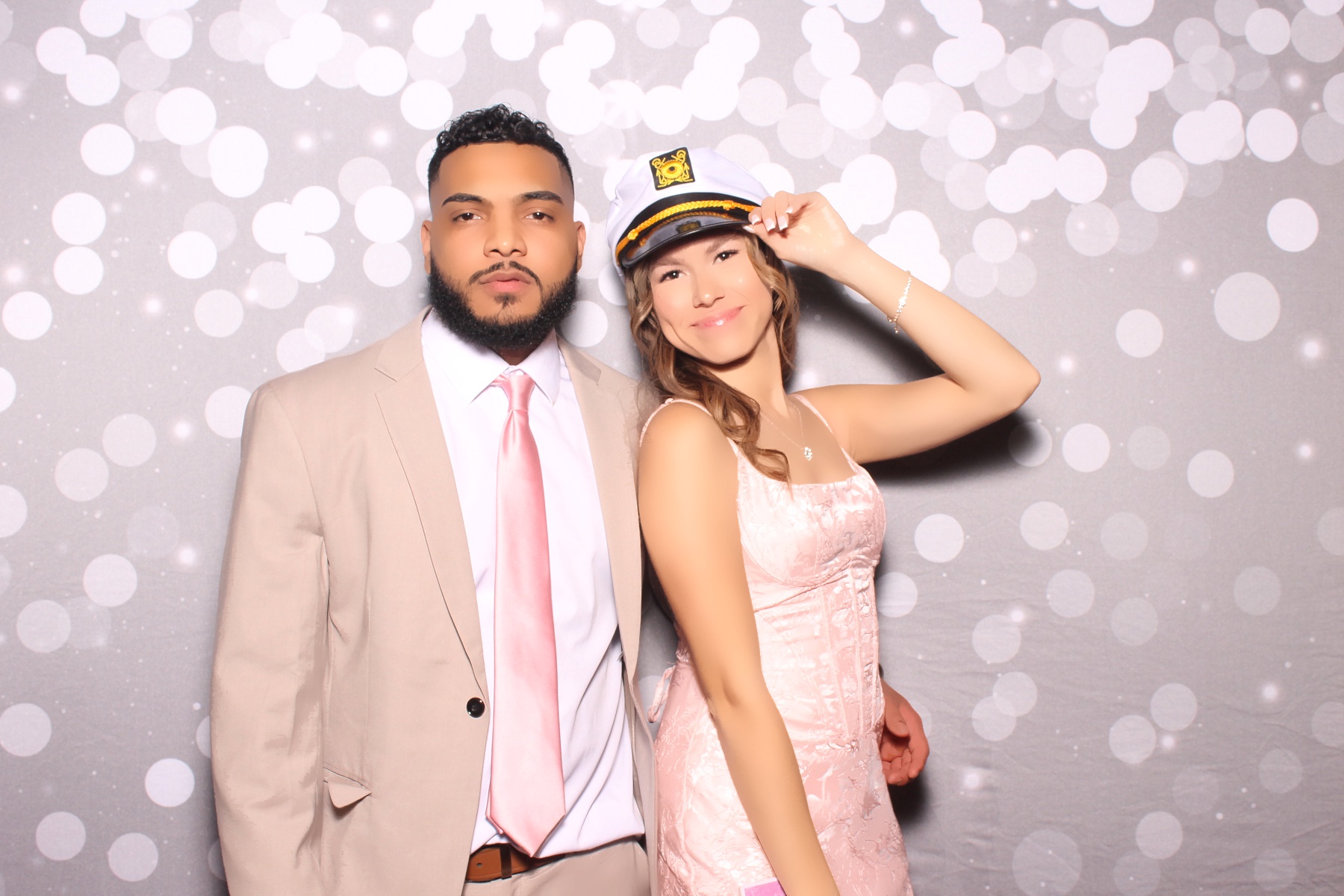 Camila's 15th Birthday | View more photos from the event at gallery.photoboothcincy.com/u/PhotoBoothCincy/Camilas-15th-Birthday