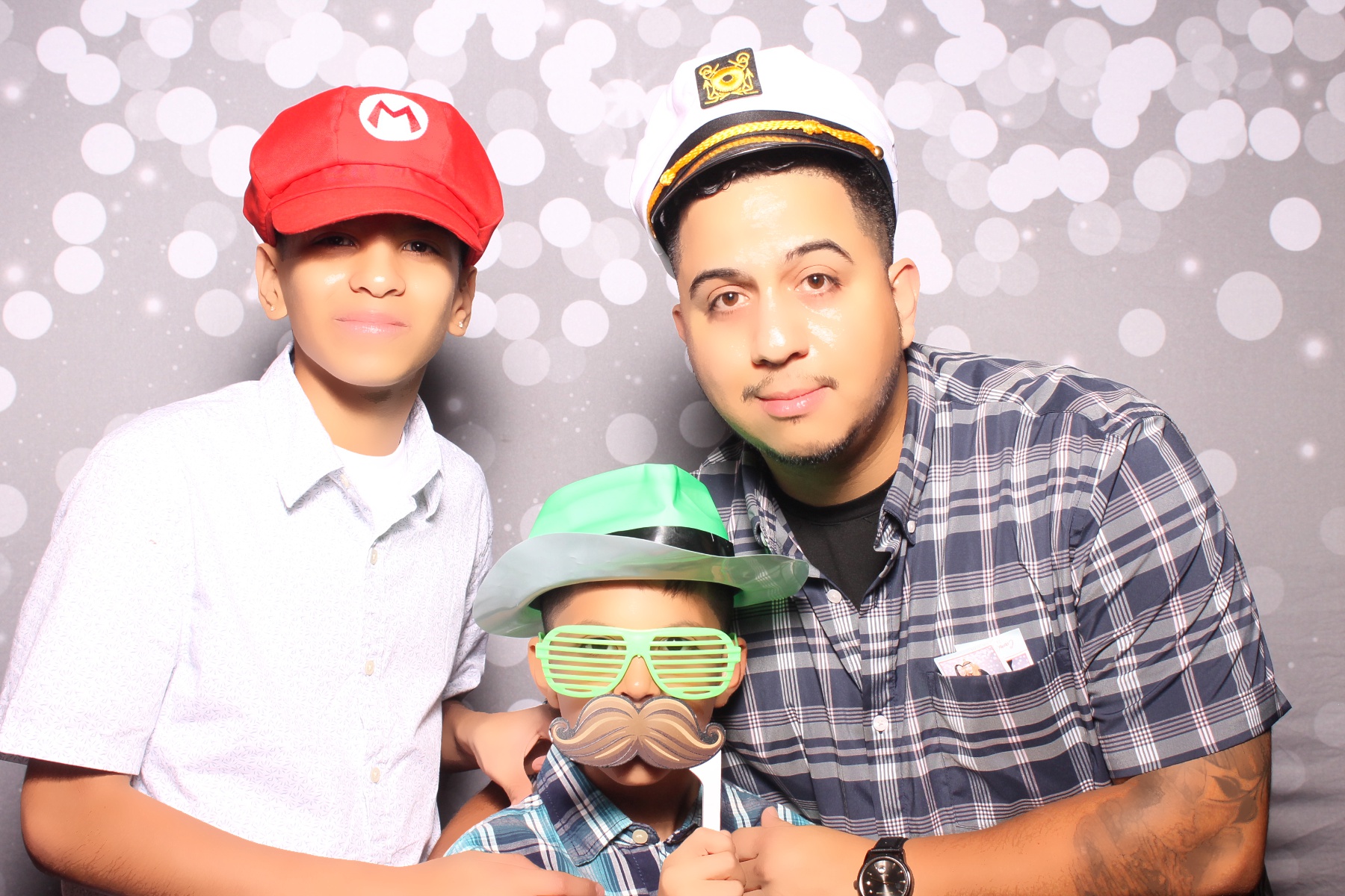 Camila's 15th Birthday | View more photos from the event at gallery.photoboothcincy.com/u/PhotoBoothCincy/Camilas-15th-Birthday