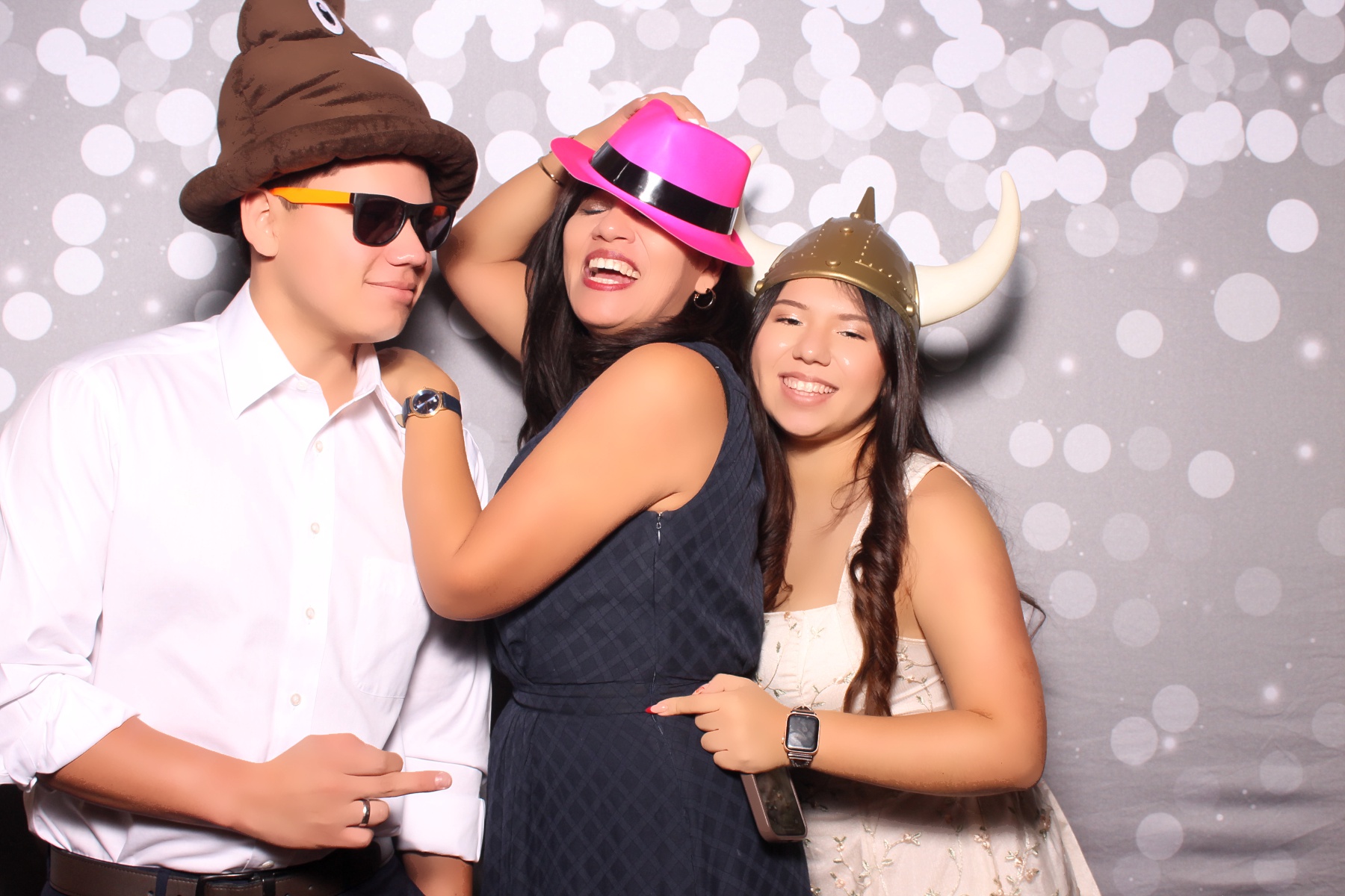 Camila's 15th Birthday | View more photos from the event at gallery.photoboothcincy.com/u/PhotoBoothCincy/Camilas-15th-Birthday