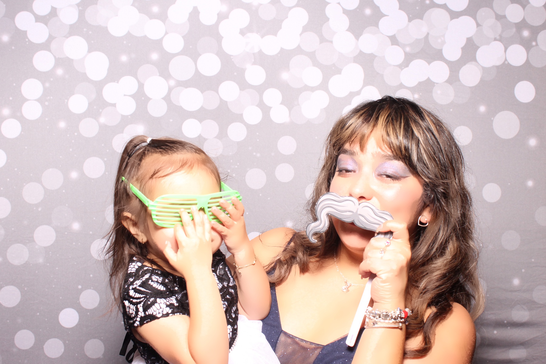 Camila's 15th Birthday | View more photos from the event at gallery.photoboothcincy.com/u/PhotoBoothCincy/Camilas-15th-Birthday
