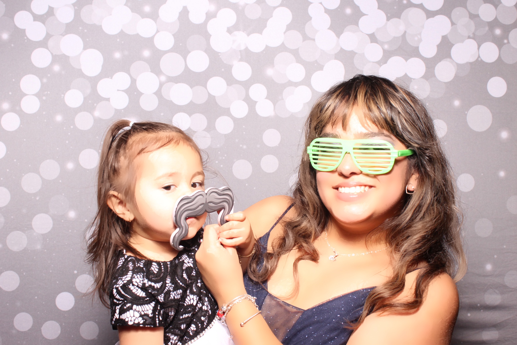 Camila's 15th Birthday | View more photos from the event at gallery.photoboothcincy.com/u/PhotoBoothCincy/Camilas-15th-Birthday