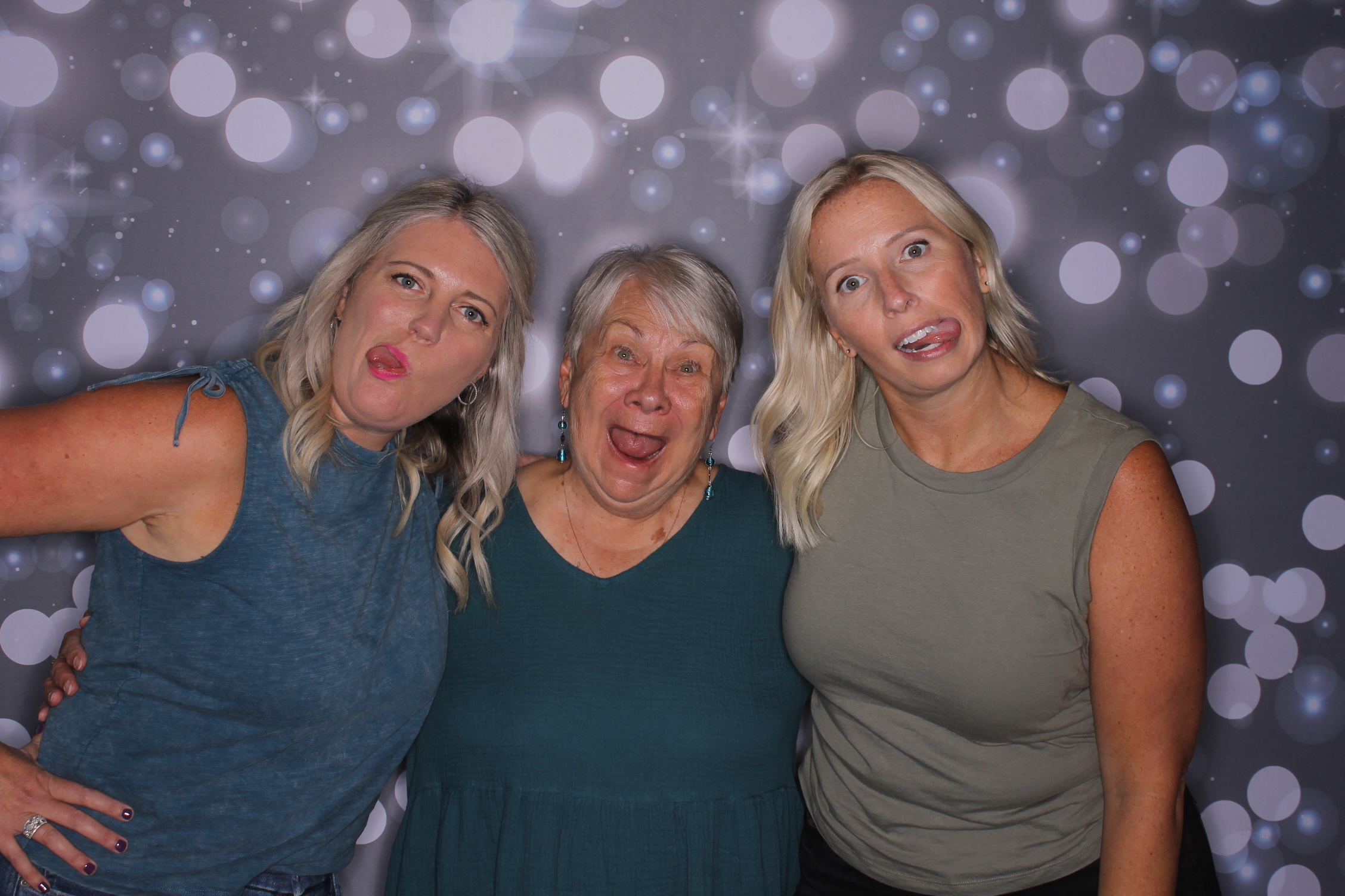 Carries 40th Birthday | View more photos from the event at gallery.photoboothcincy.com/u/PhotoBoothCincy/Carries-40th-Birthday